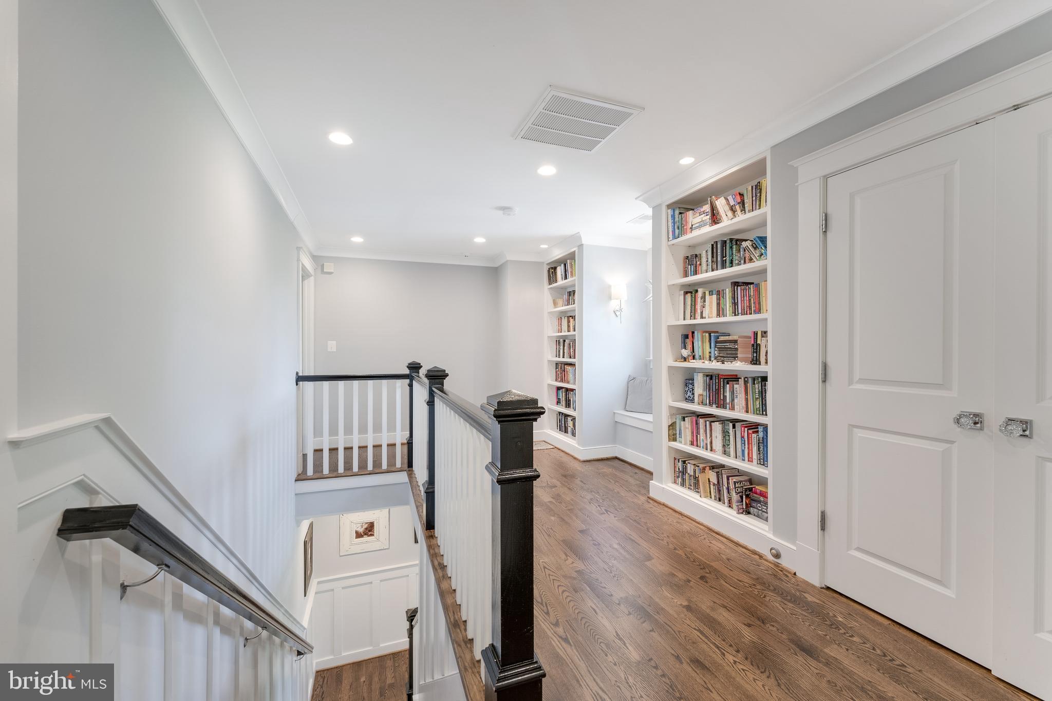 STONELEIGH - Residential