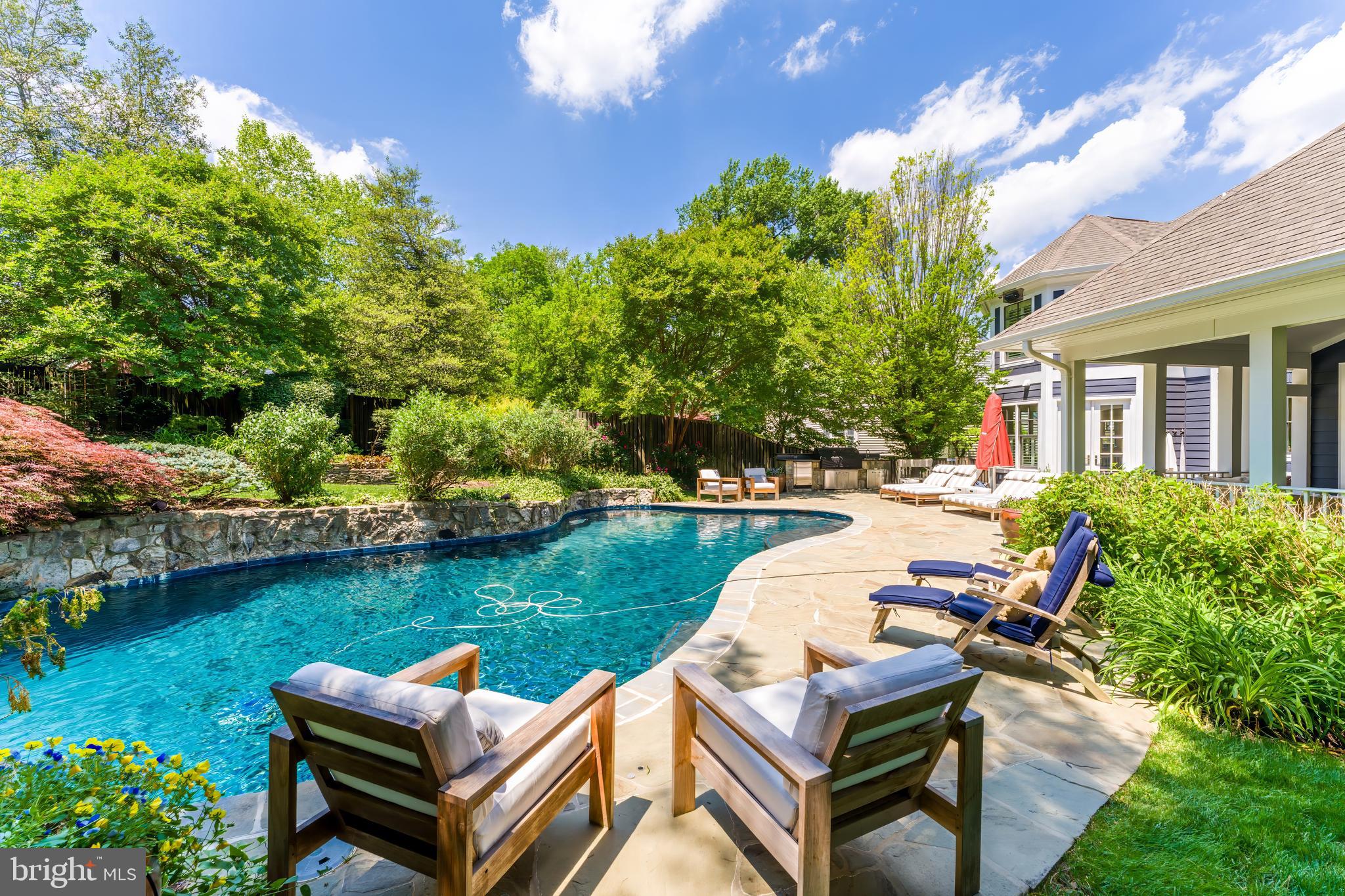 STONELEIGH - Residential
