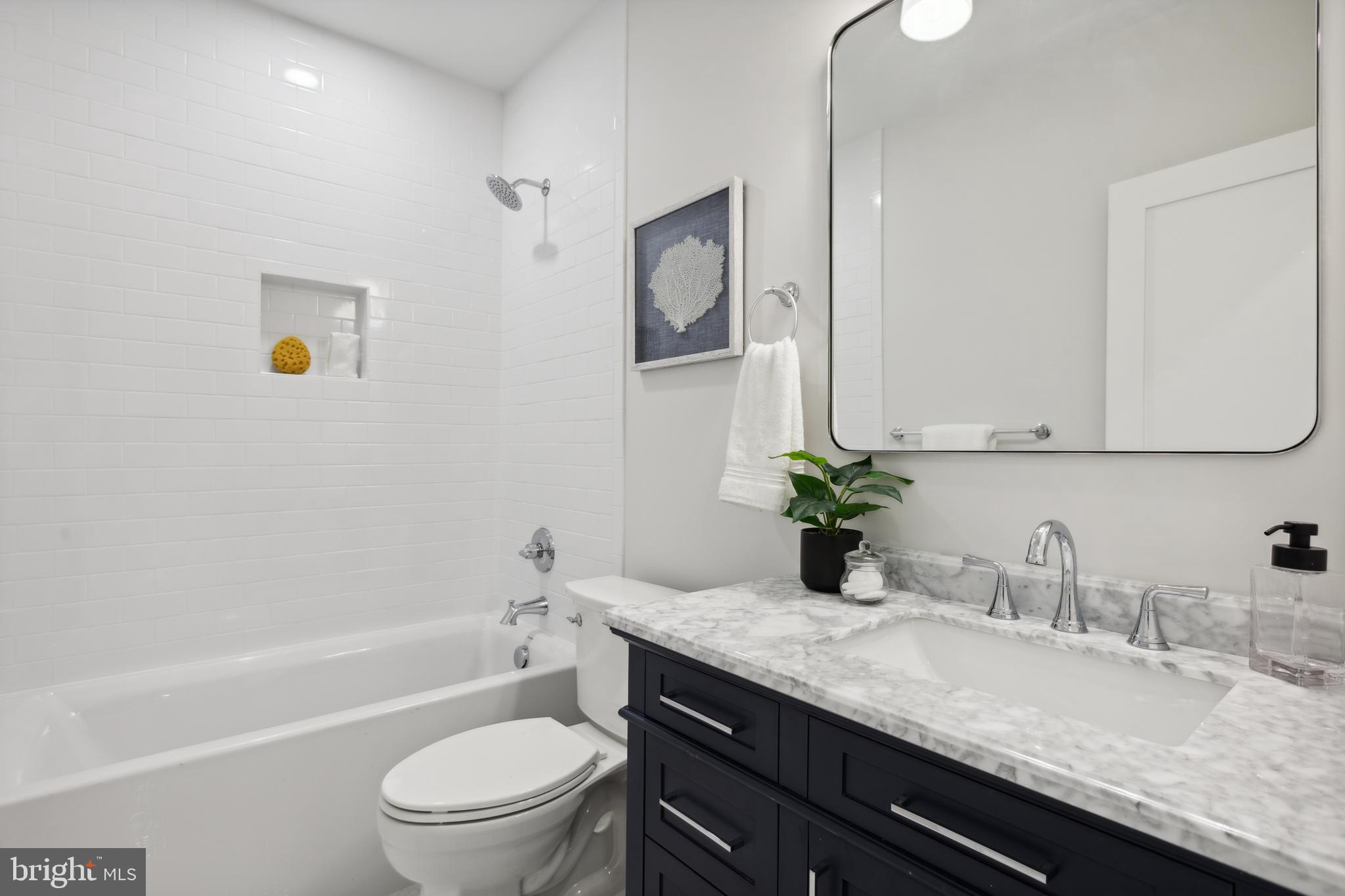 LINDSEY'S - Residential