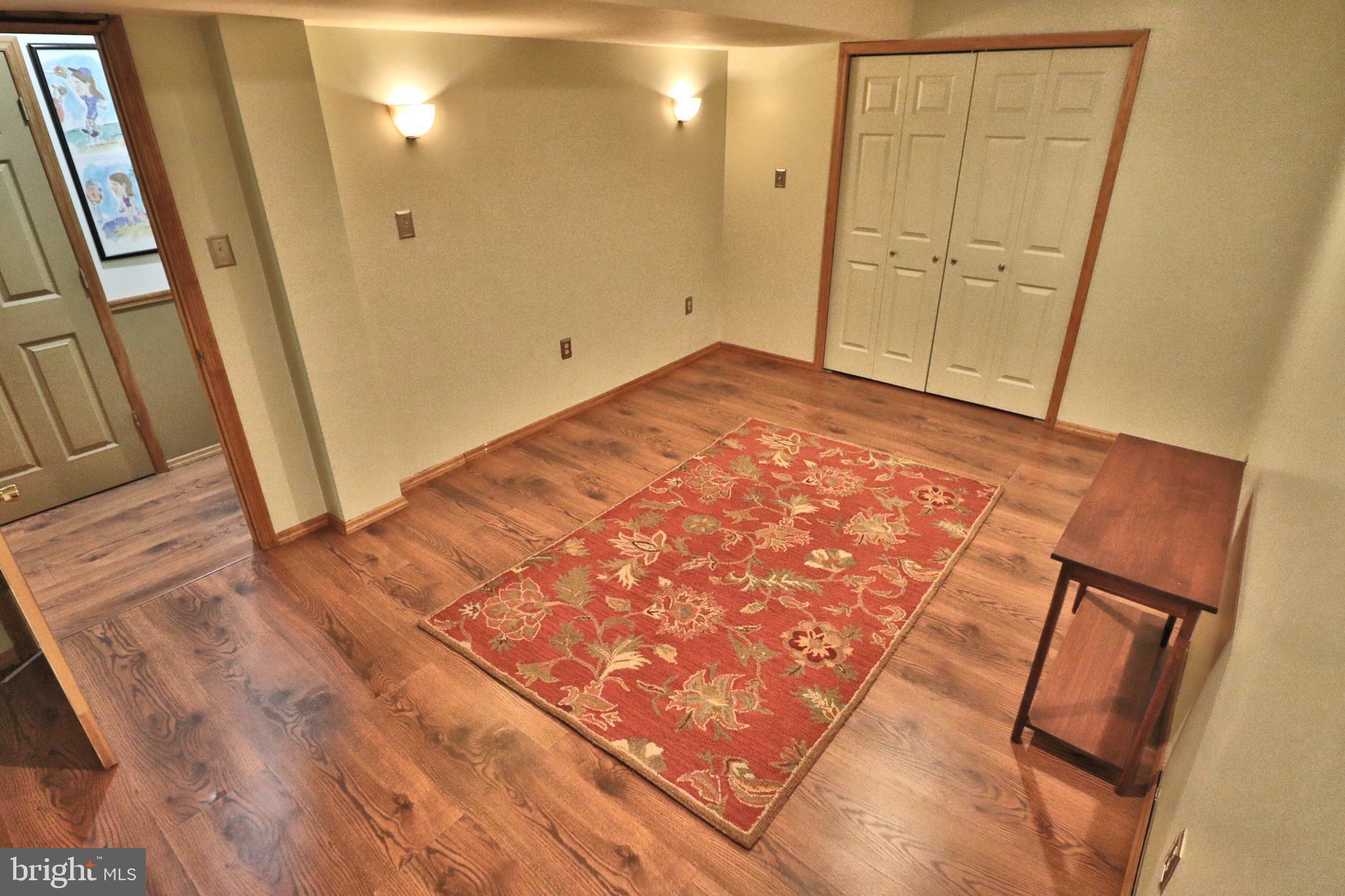 TANGLEWOOD - Residential