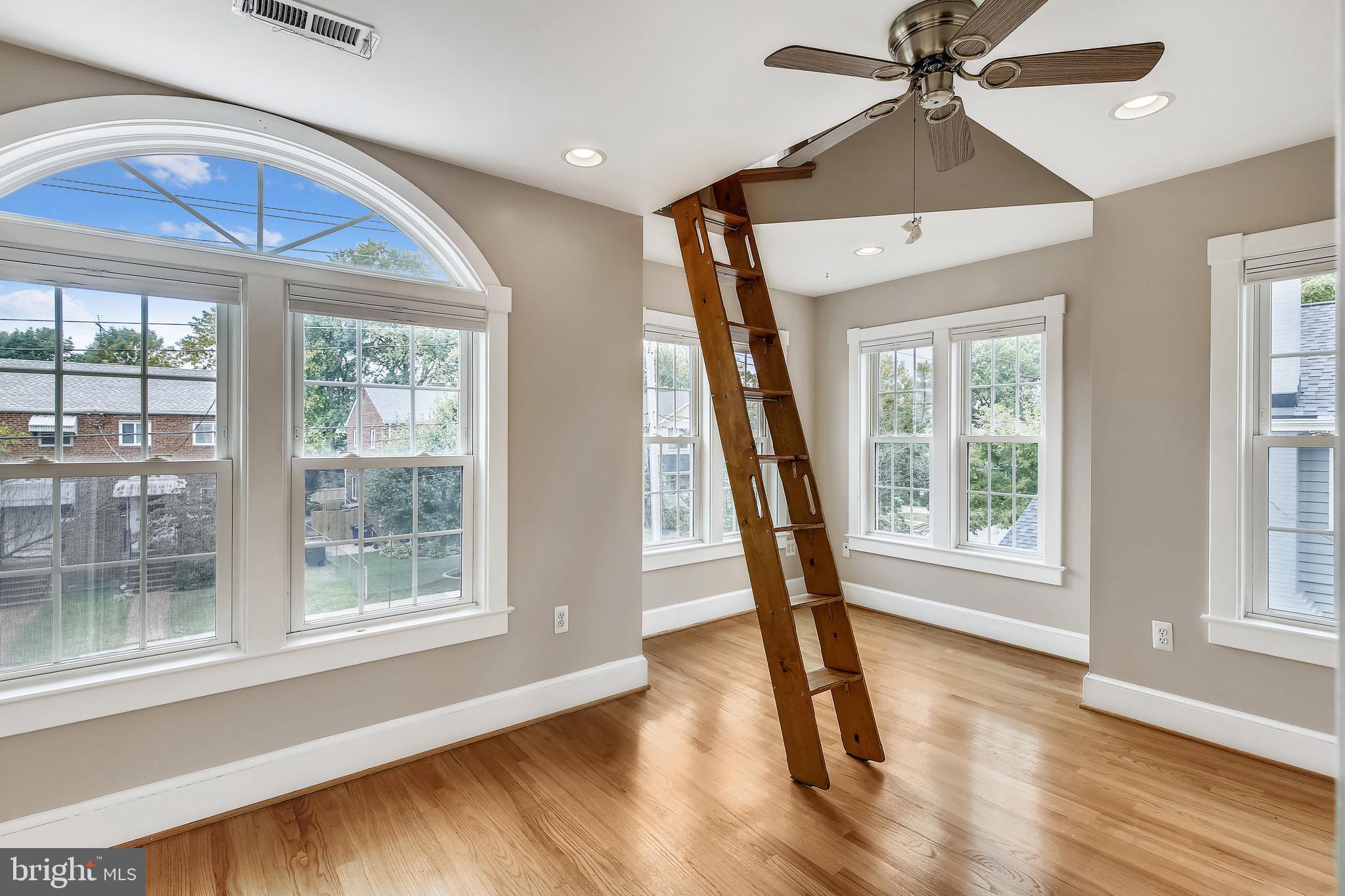 DEL RAY - Residential