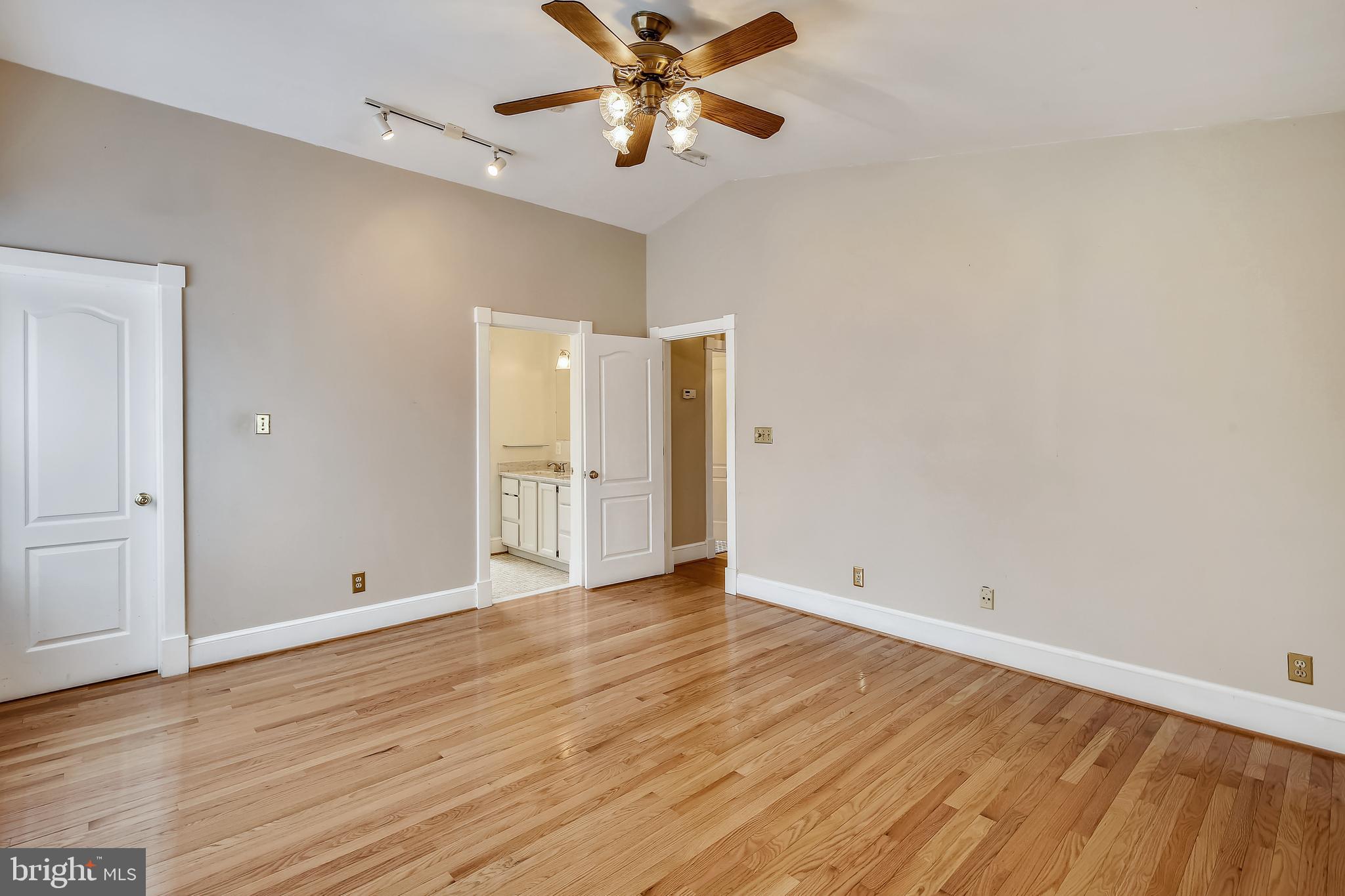 DEL RAY - Residential