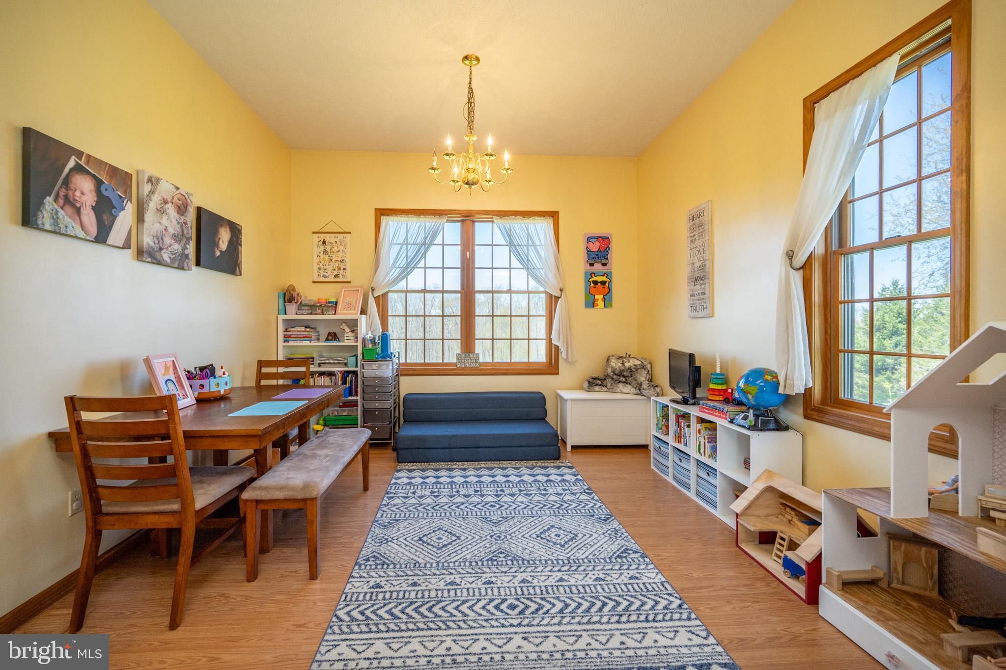 VALLEY VIEW ESTATES - Residential