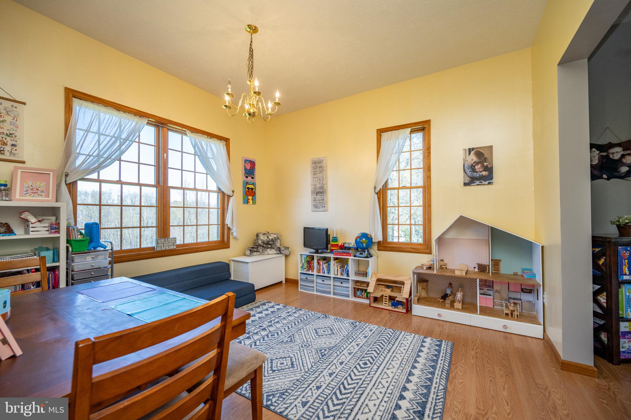 VALLEY VIEW ESTATES - Residential