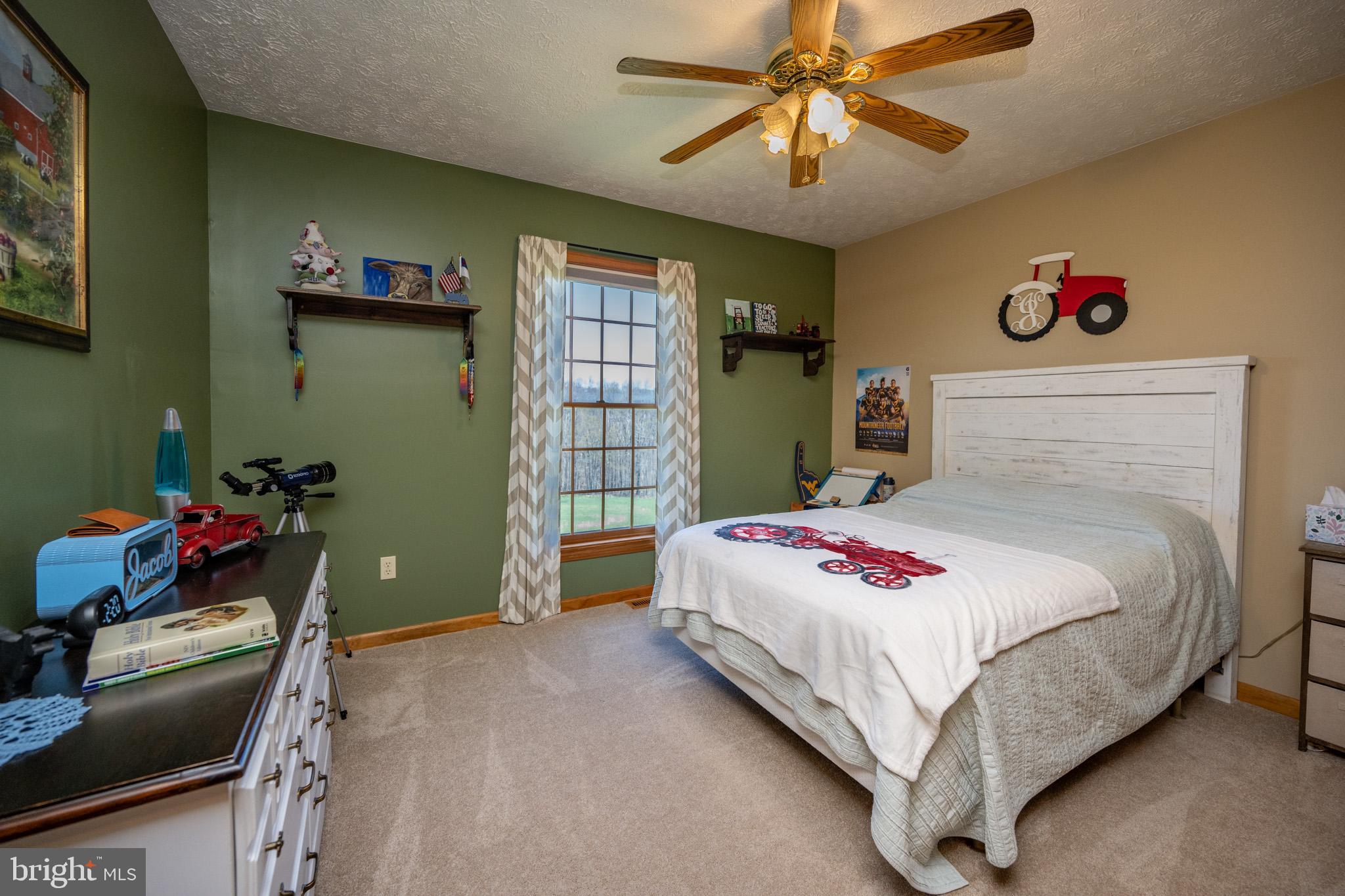 VALLEY VIEW ESTATES - Residential