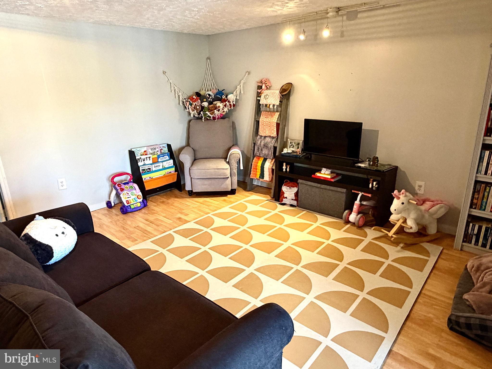 TIMBERBROOK - Residential