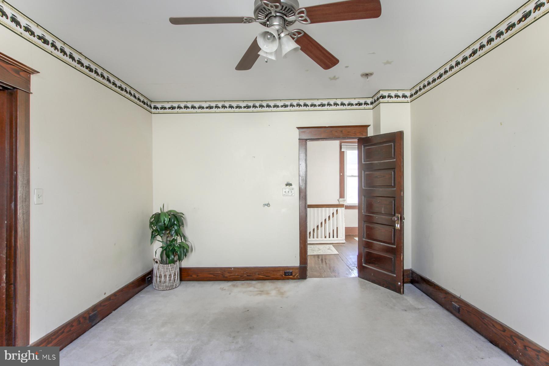 TOWER HILL - Residential