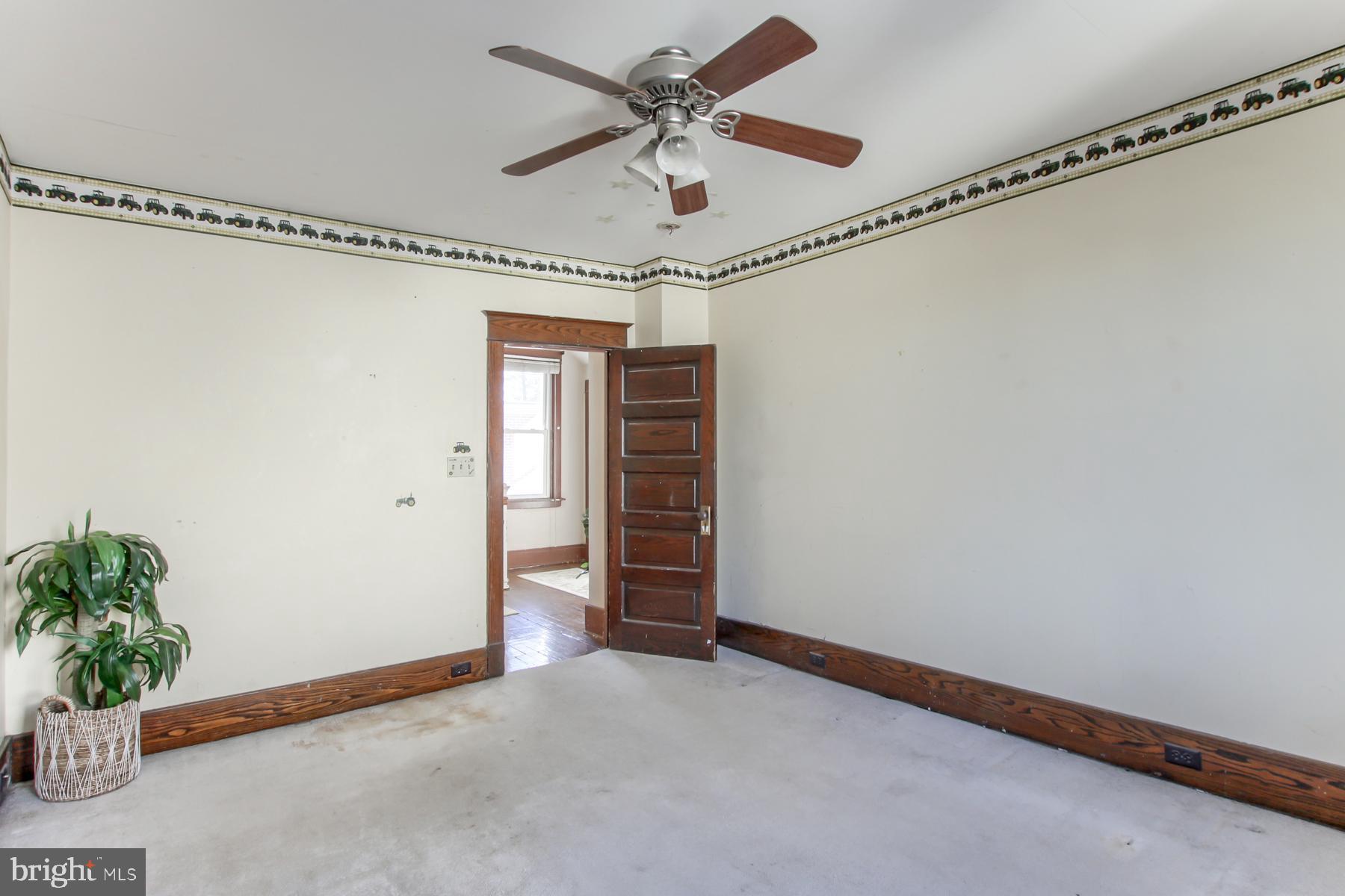 TOWER HILL - Residential