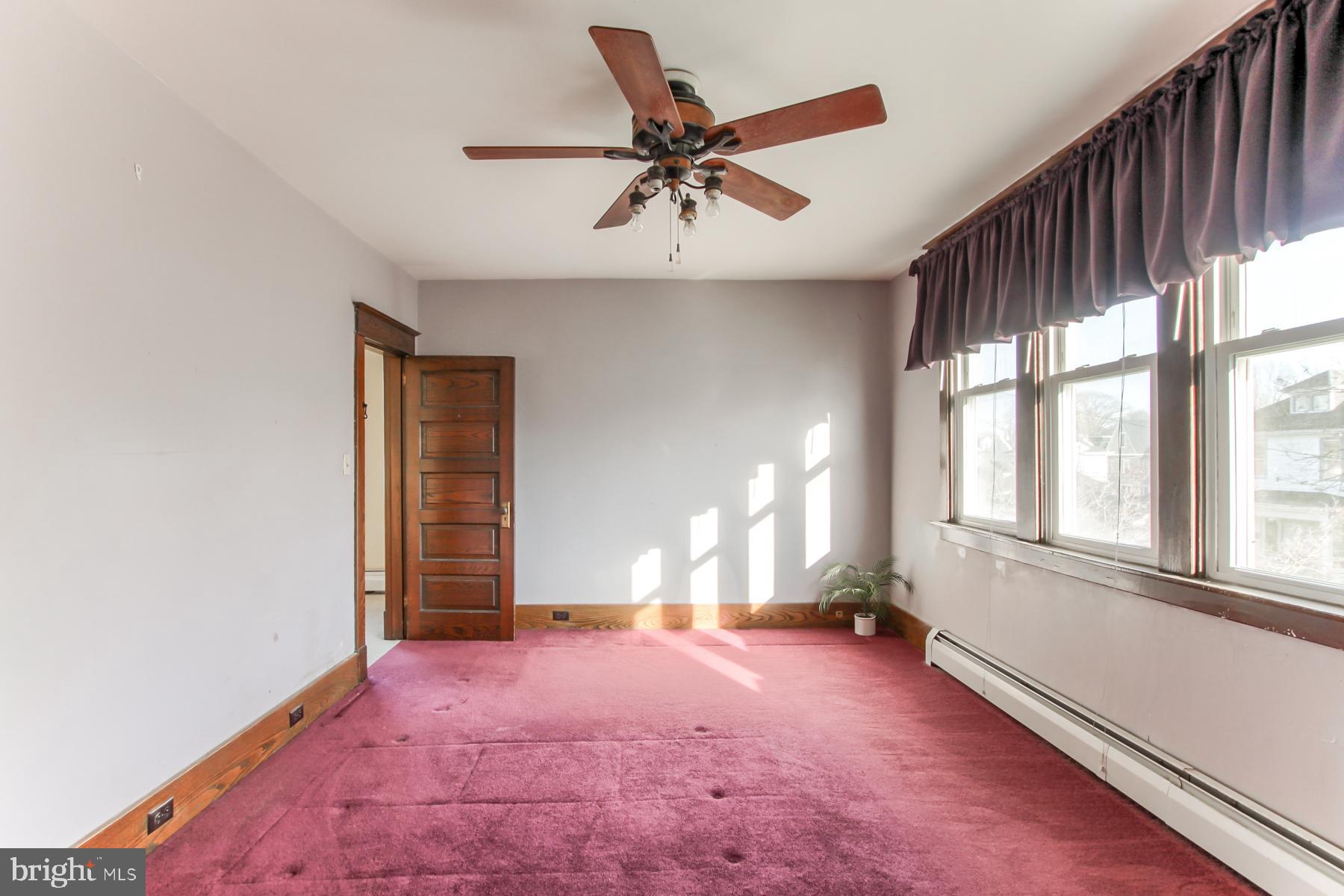 TOWER HILL - Residential