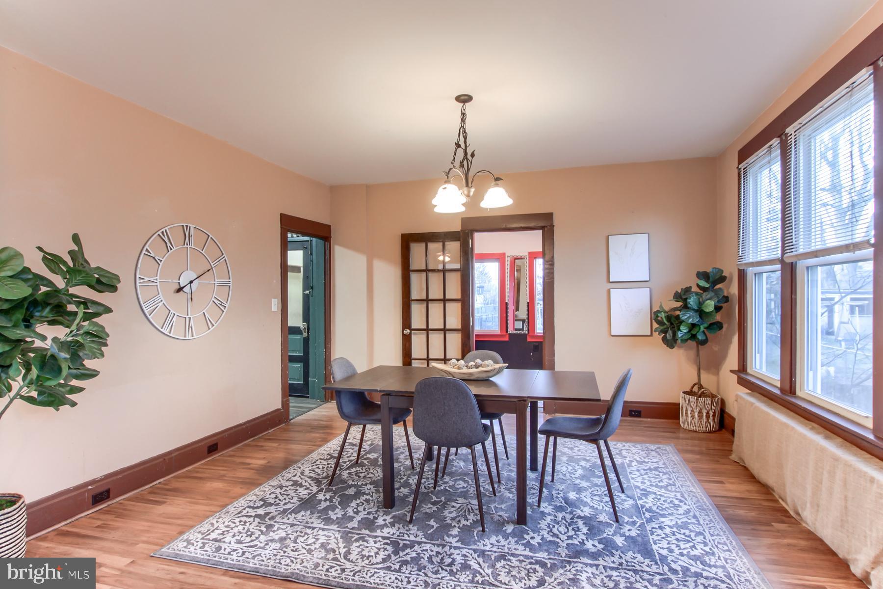 TOWER HILL - Residential