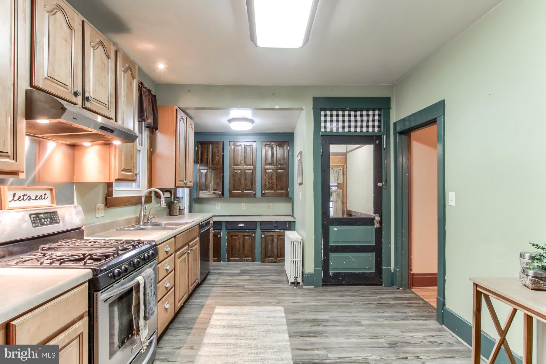 TOWER HILL - Residential