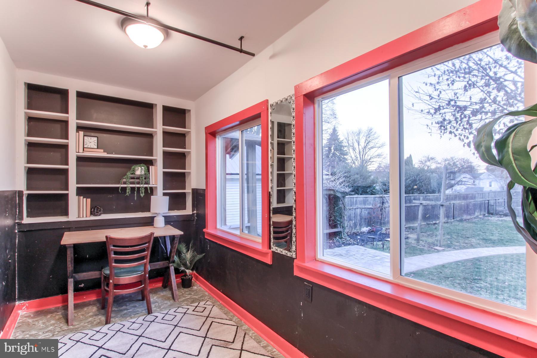 TOWER HILL - Residential