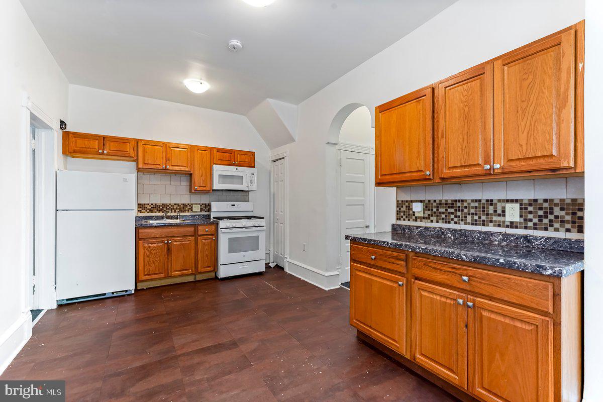 LOGAN - Residential Lease