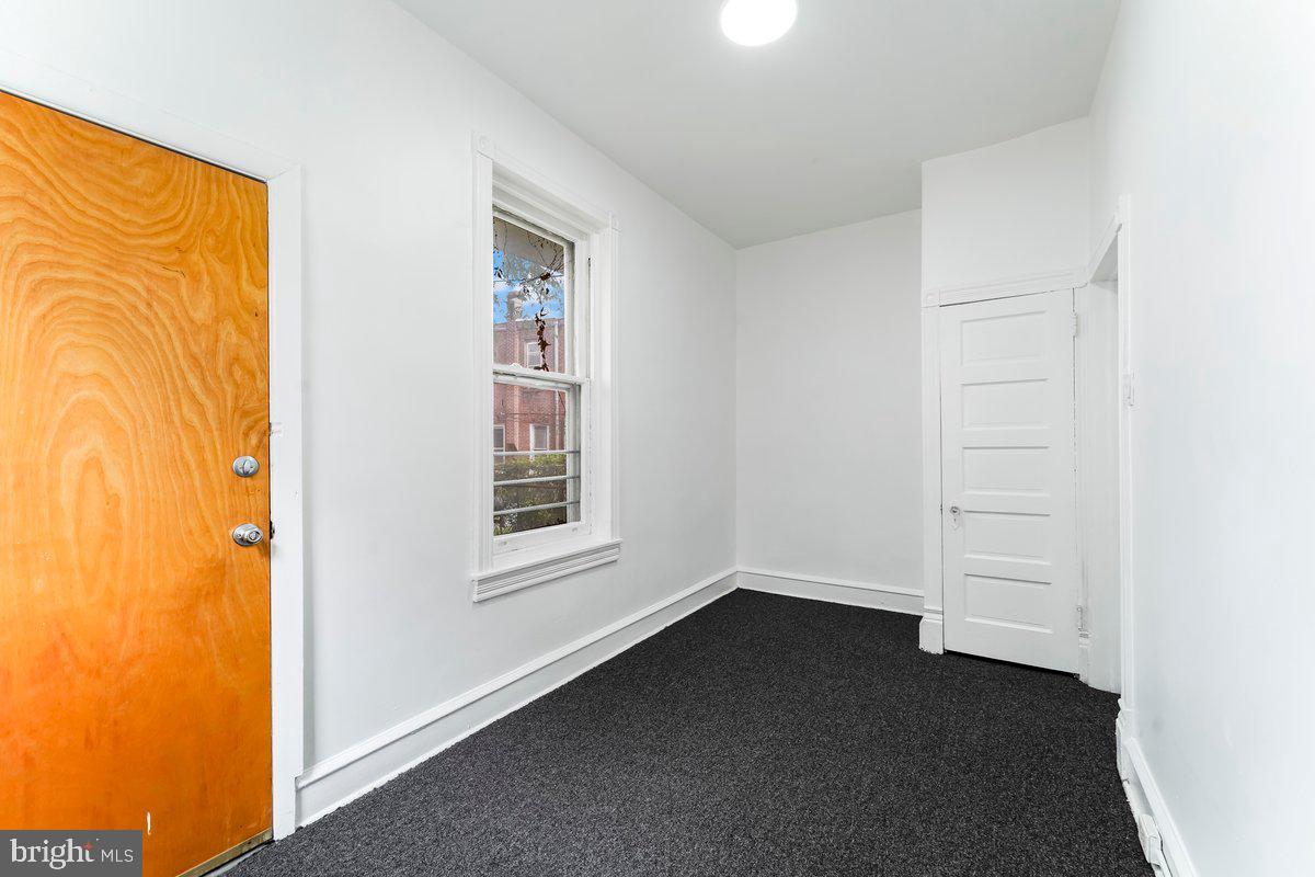 LOGAN - Residential Lease