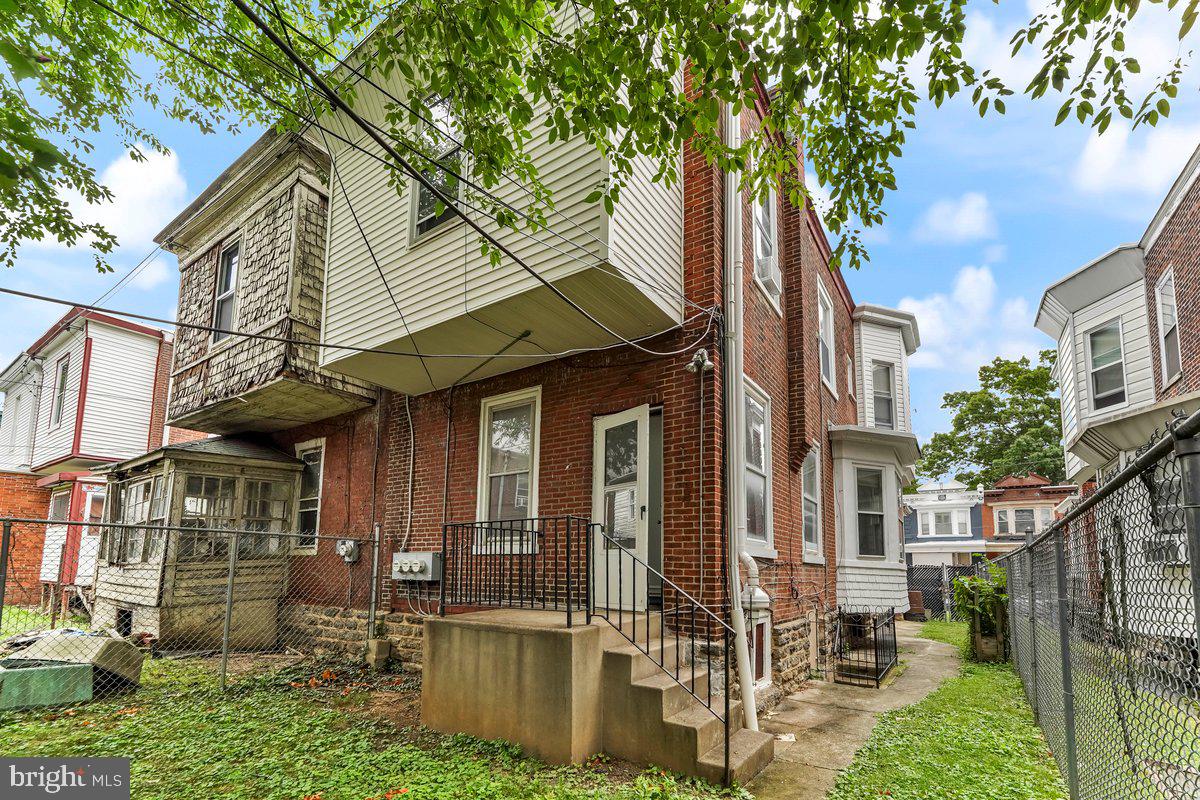 LOGAN - Residential Lease