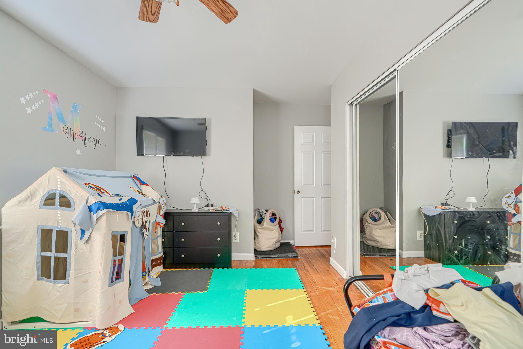 OAKWOOD KNOLLS - Residential