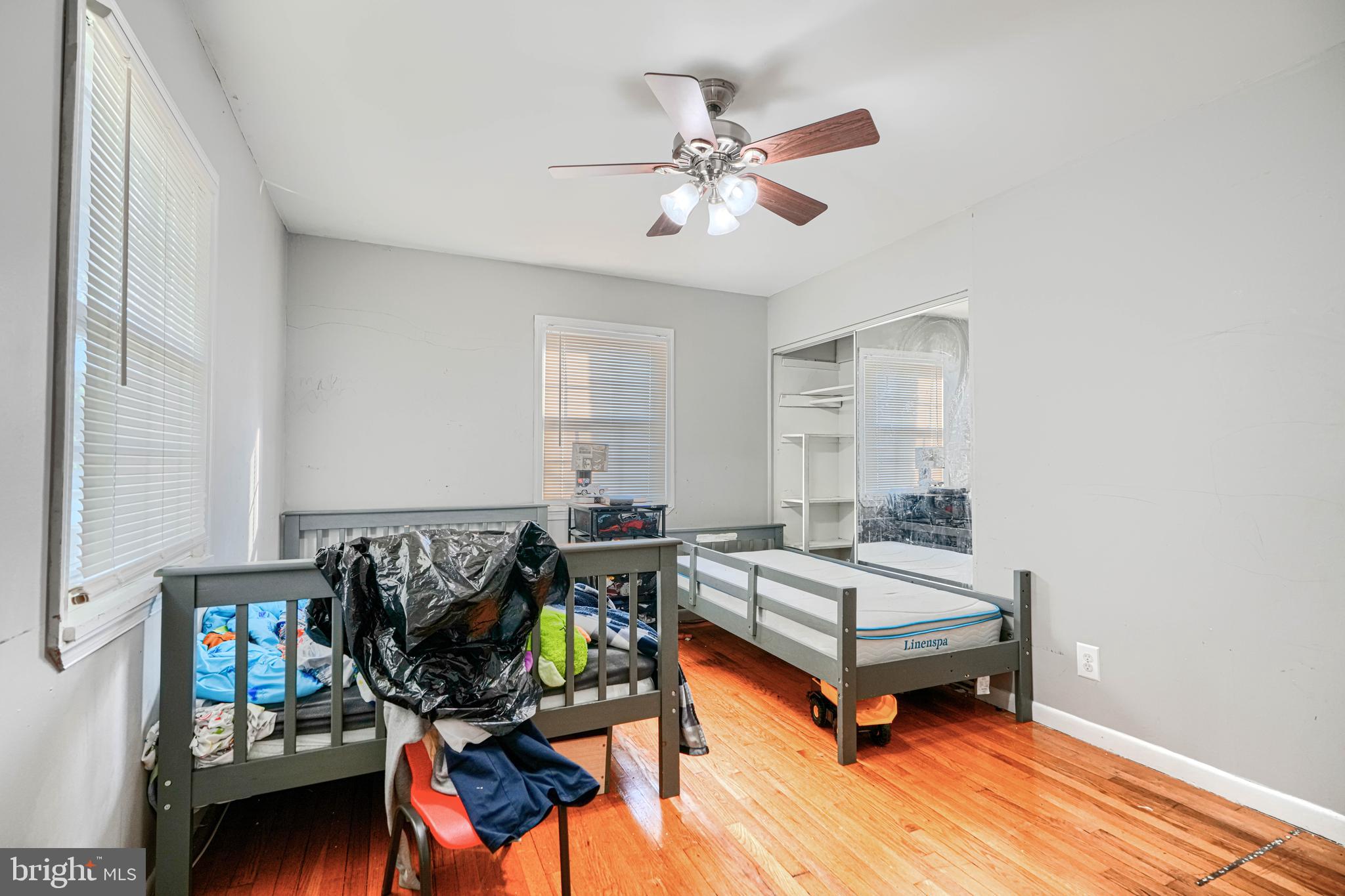 OAKWOOD KNOLLS - Residential
