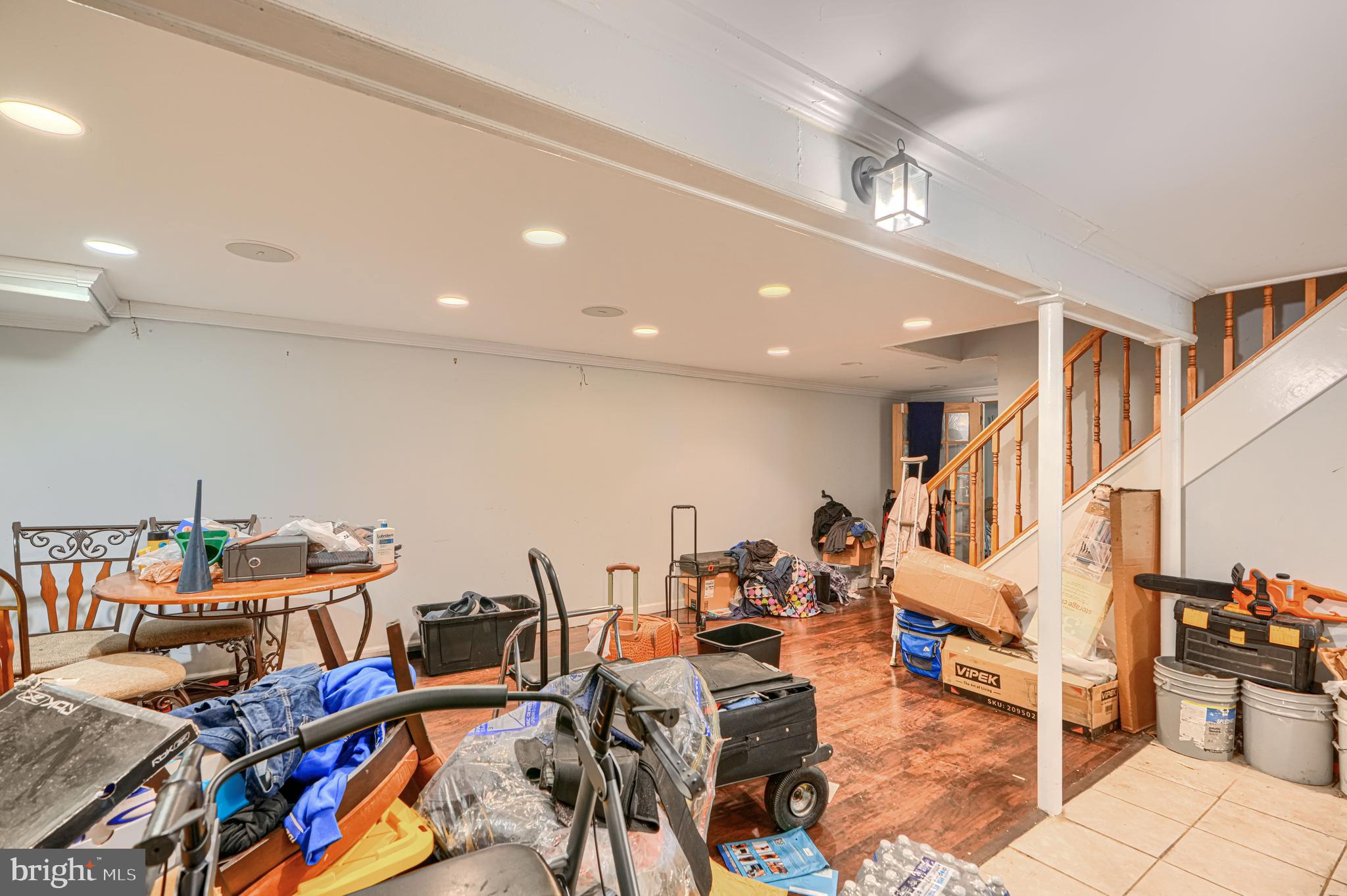 OAKWOOD KNOLLS - Residential