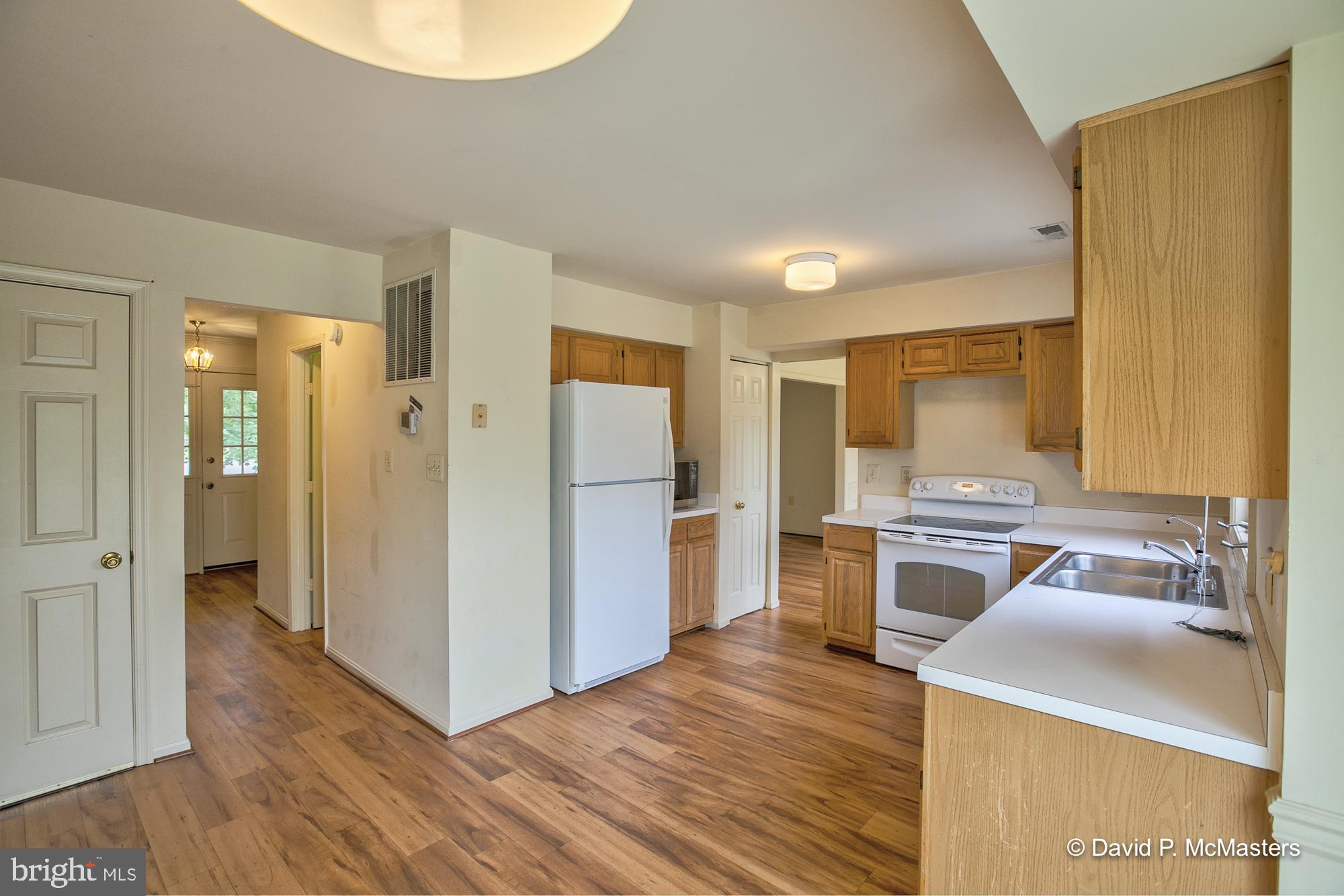 STEEPLE CHASE - Residential