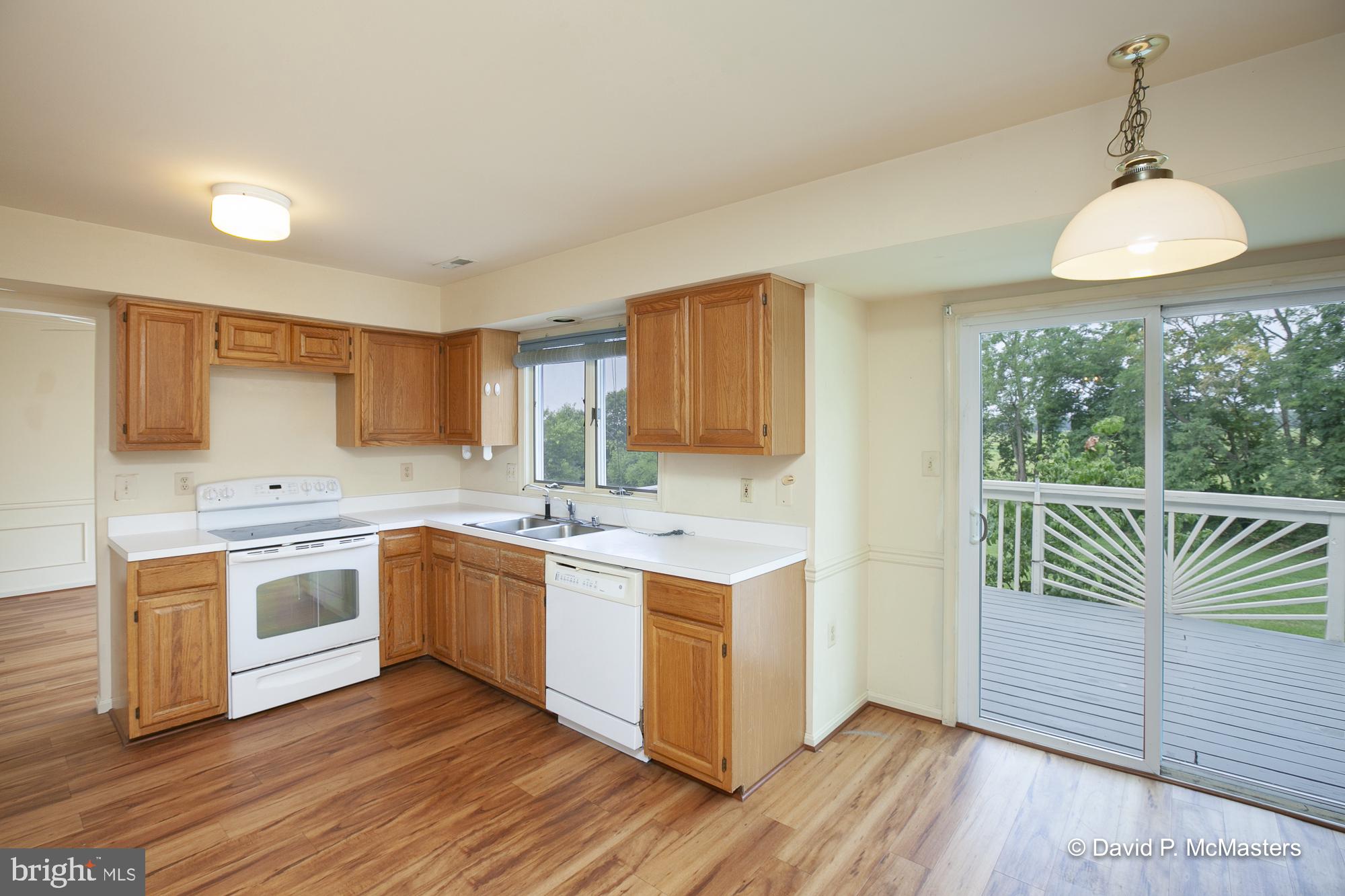 STEEPLE CHASE - Residential