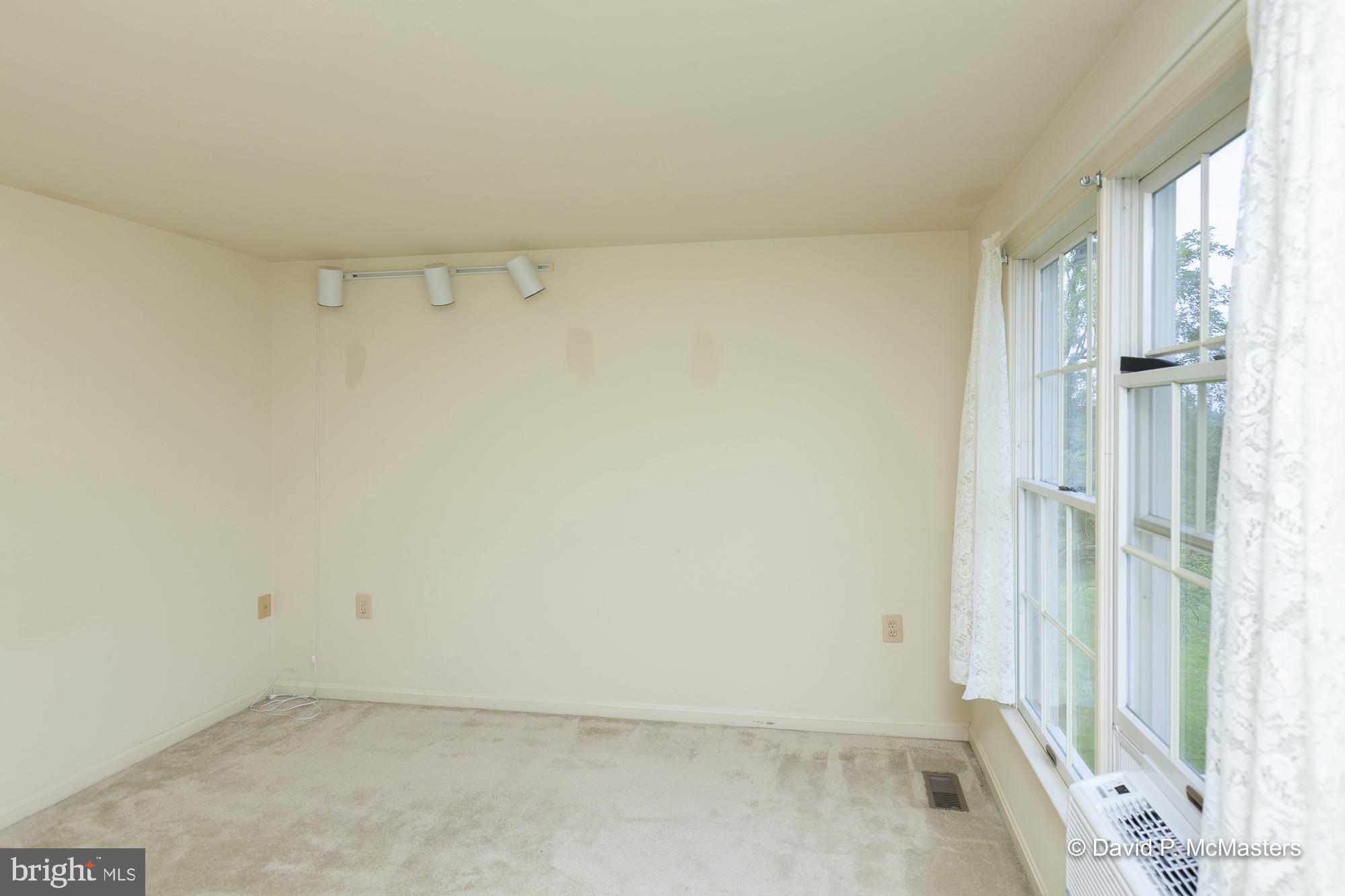 STEEPLE CHASE - Residential