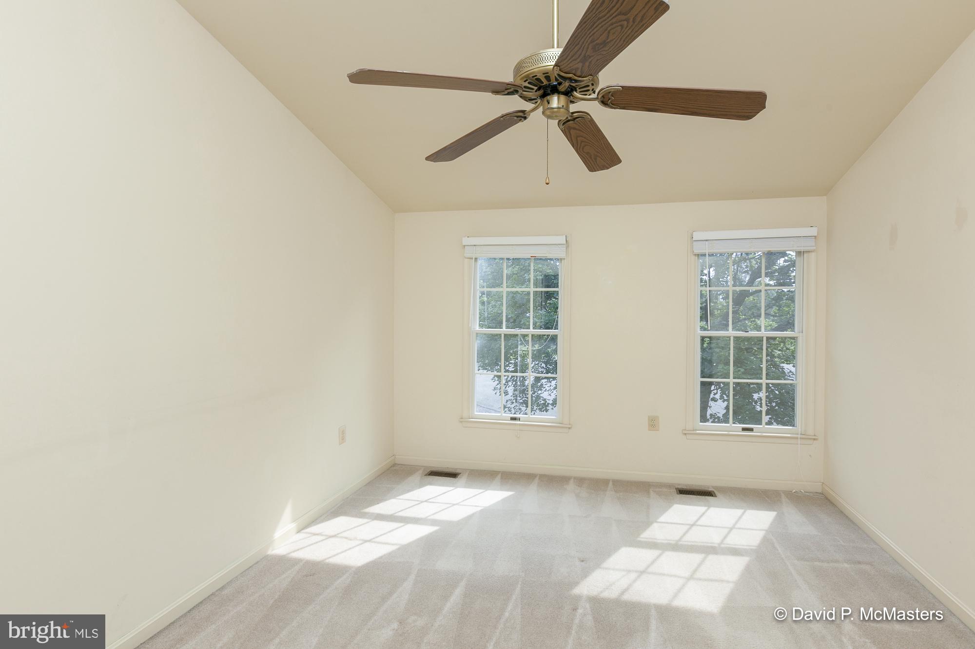 STEEPLE CHASE - Residential