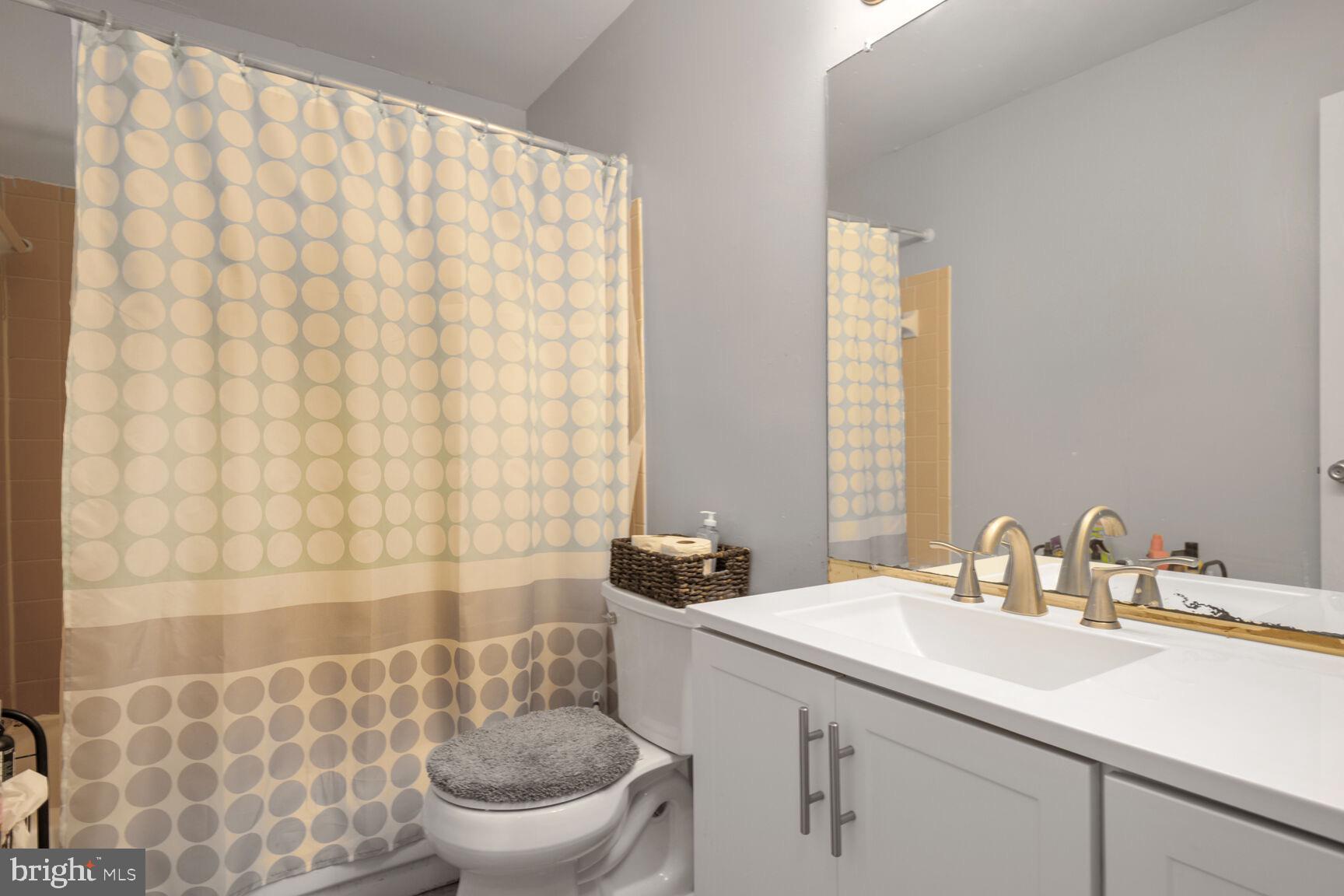 HUNTERS WOODS VILLAGE - Residential