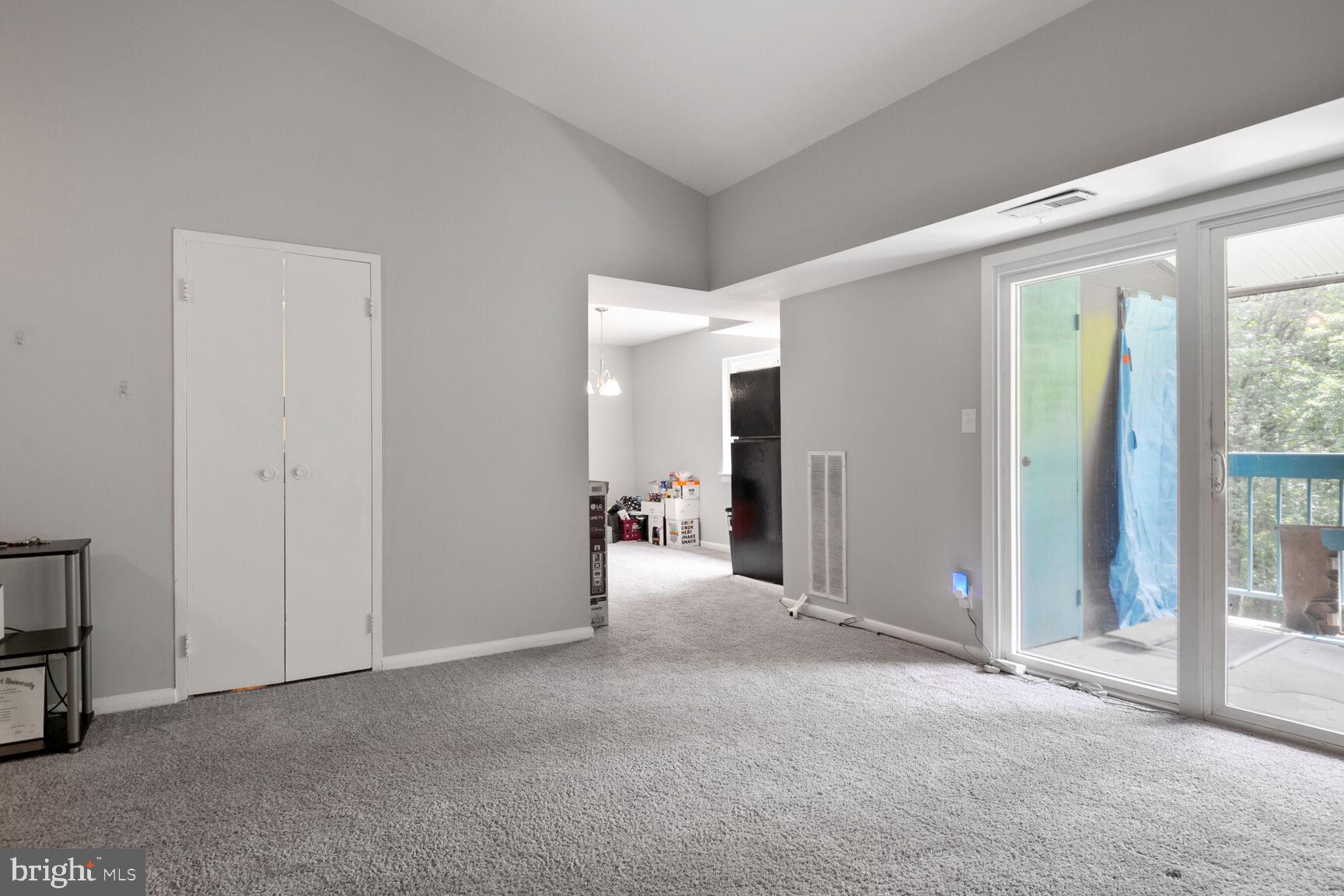 HUNTERS WOODS VILLAGE - Residential