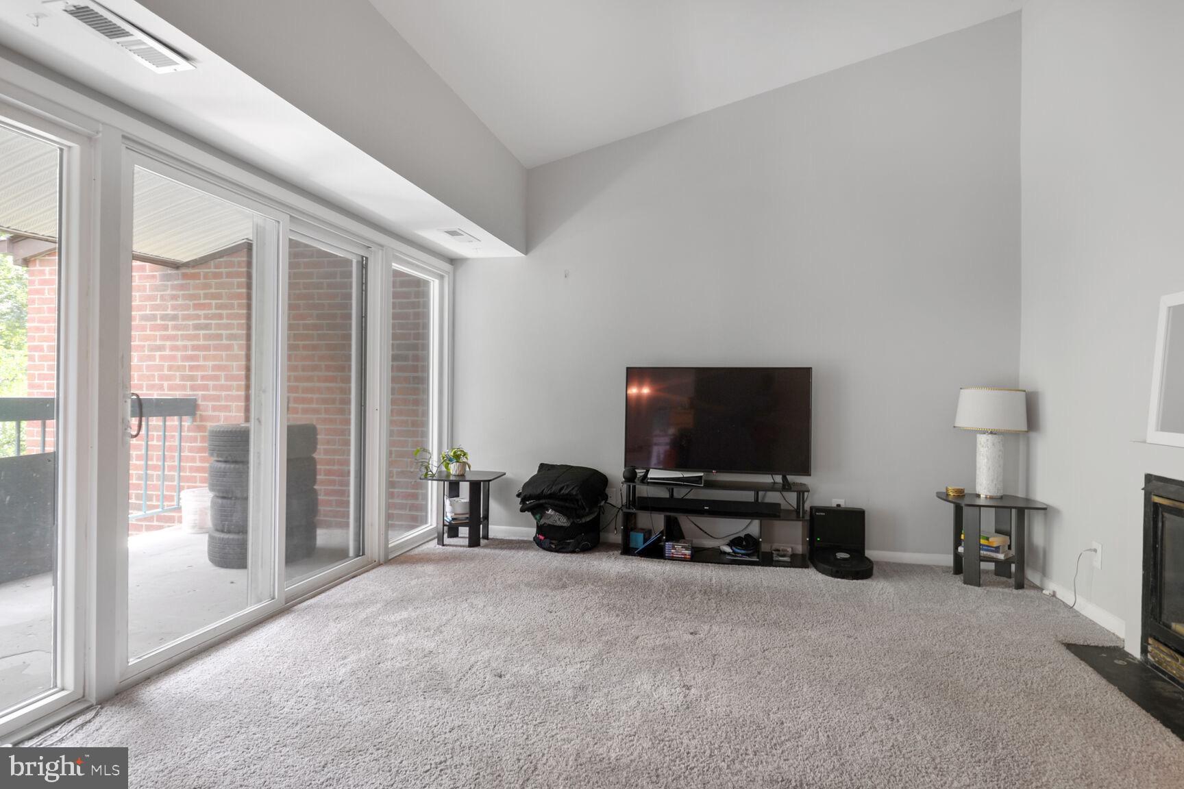 HUNTERS WOODS VILLAGE - Residential