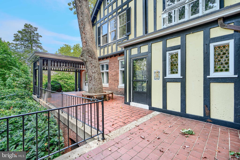 210 Ridgewood Road, Baltimore, MD 21210 | MLS MDBA2184386 | Listing ...