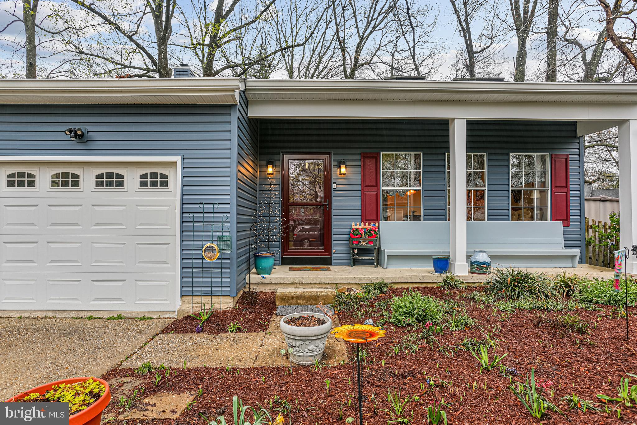 DIVINITY COVE - Residential