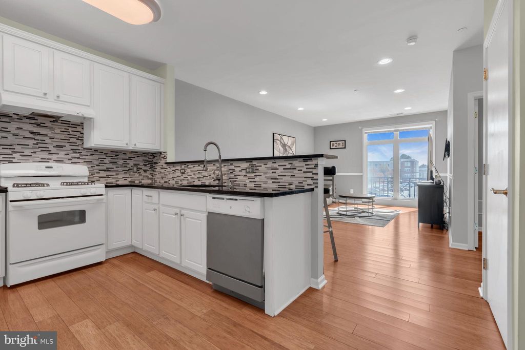 Photo of 2 Commerce Square #206, ROBBINSVILLE, NJ 08691 (MLS # NJME2075304)