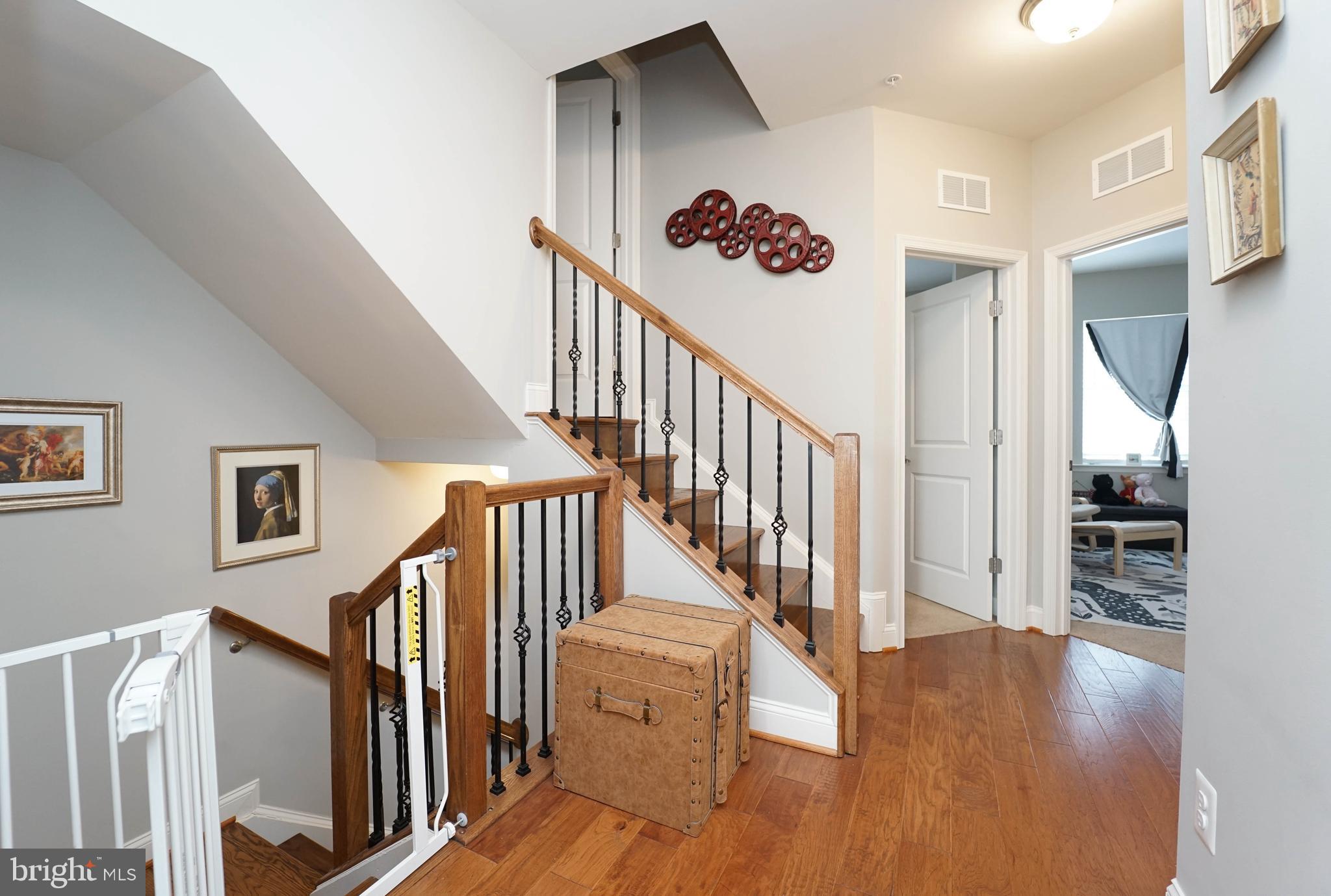 CREEKSTONE VILLAGE - Residential