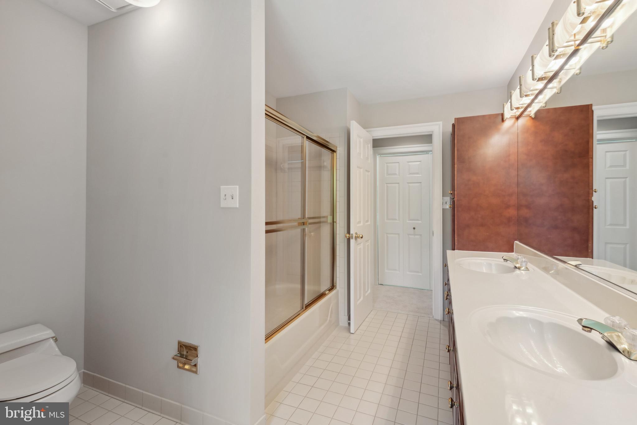 HAWKSFIELD ESTATES - Residential