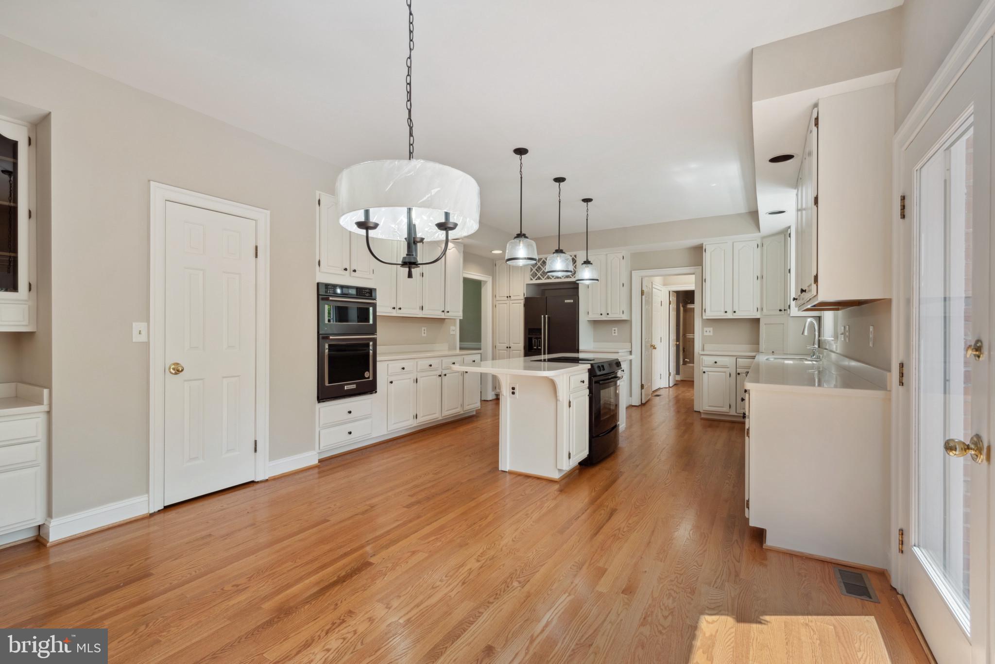 HAWKSFIELD ESTATES - Residential