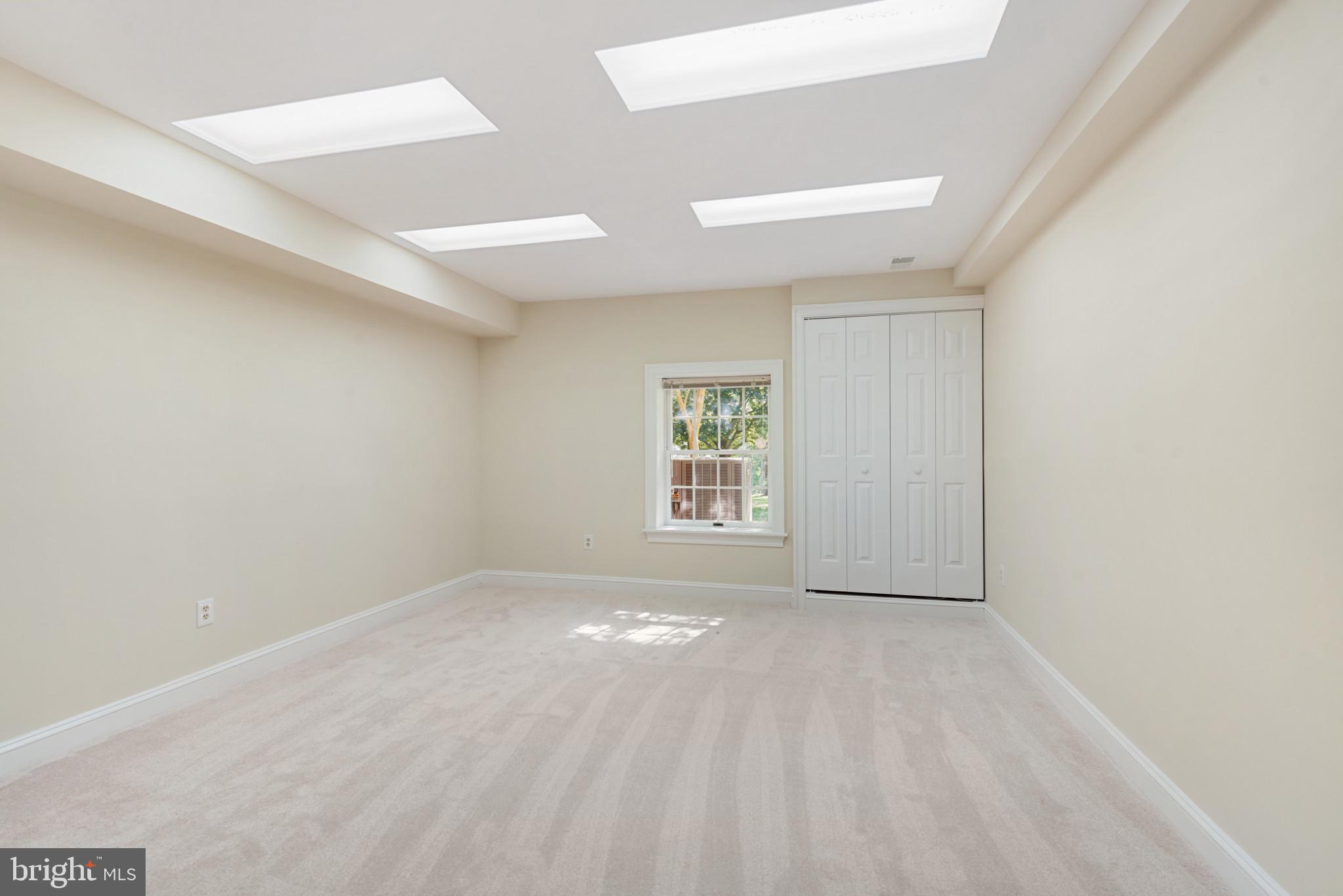 HAWKSFIELD ESTATES - Residential