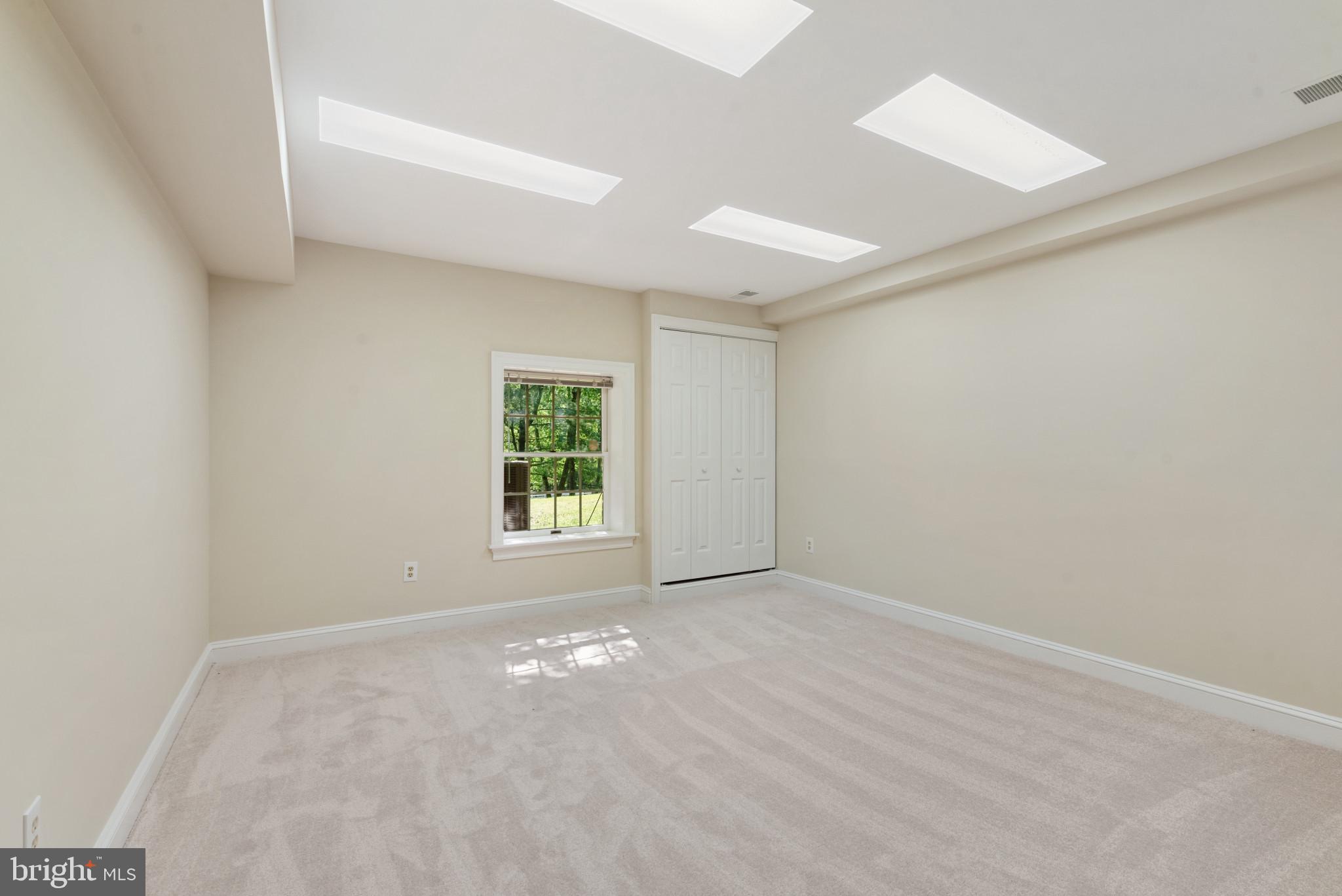 HAWKSFIELD ESTATES - Residential