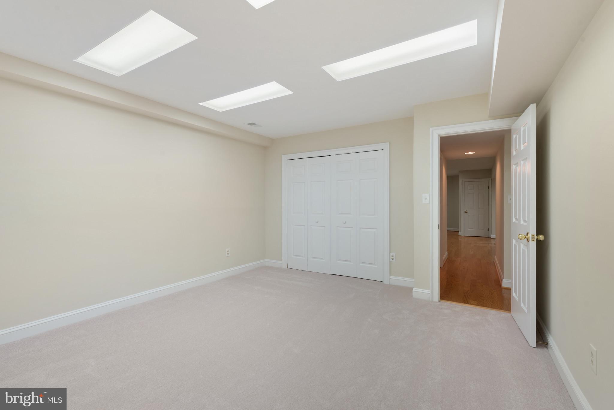 HAWKSFIELD ESTATES - Residential