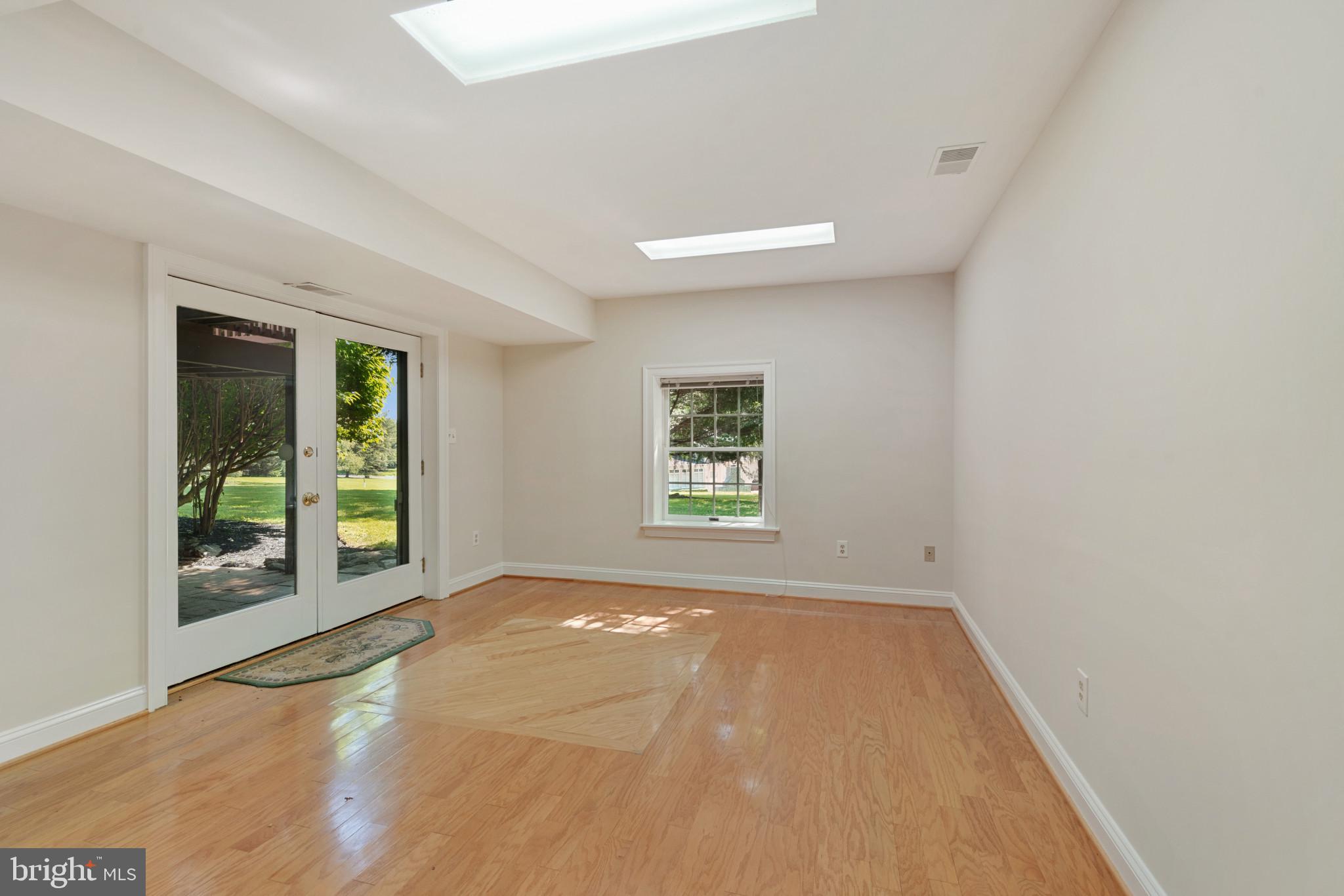 HAWKSFIELD ESTATES - Residential