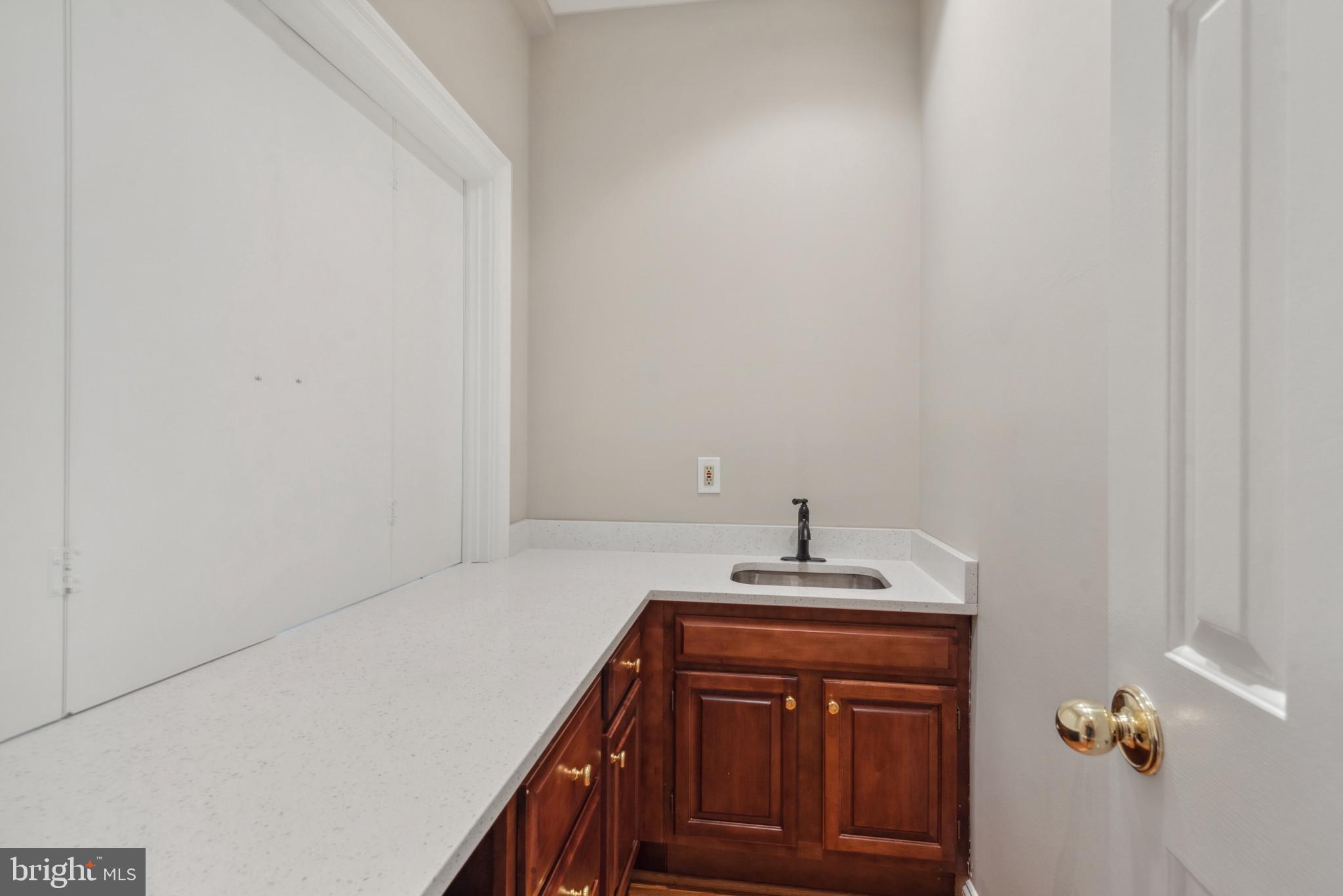 HAWKSFIELD ESTATES - Residential