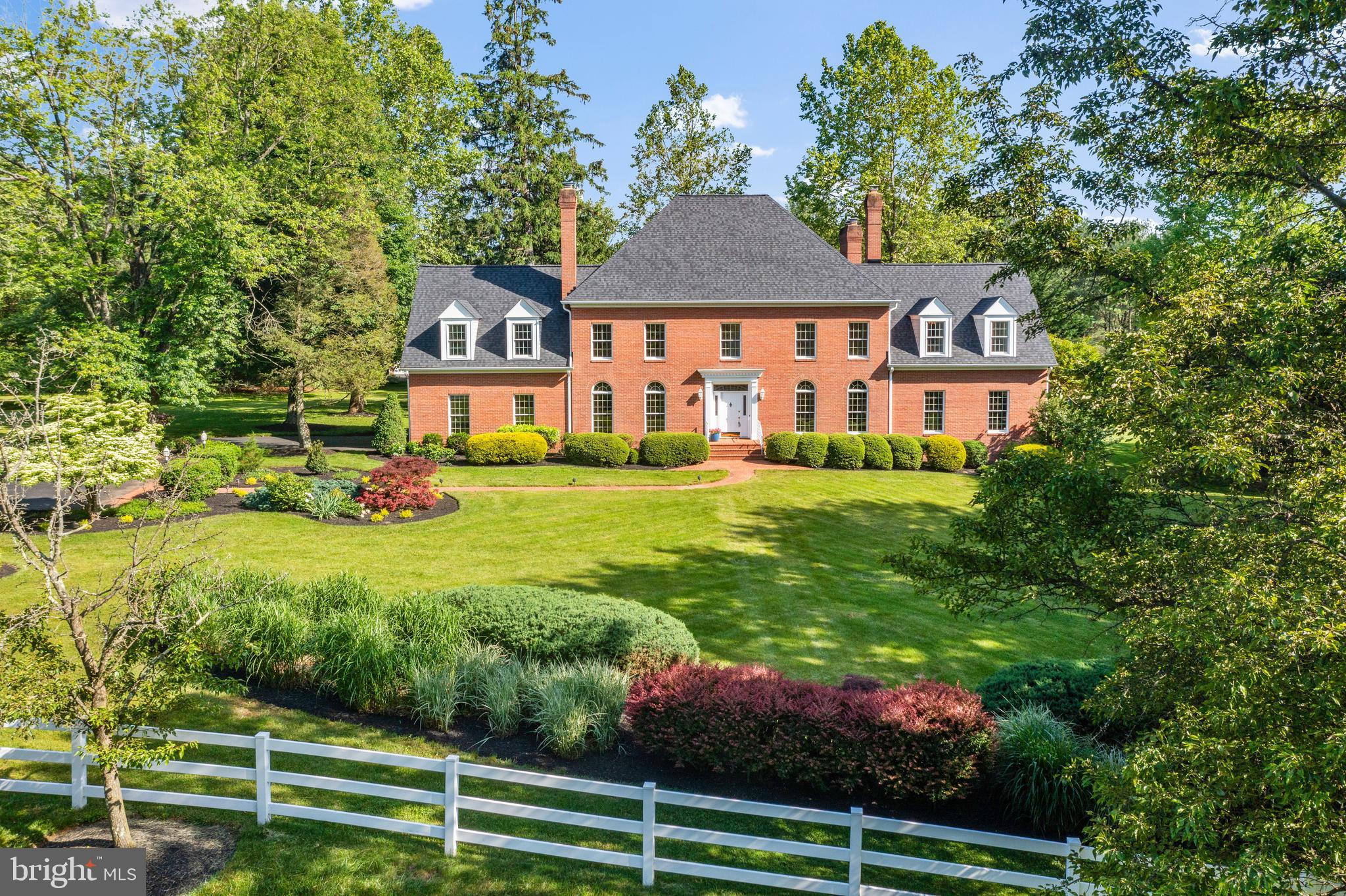 HAWKSFIELD ESTATES - Residential