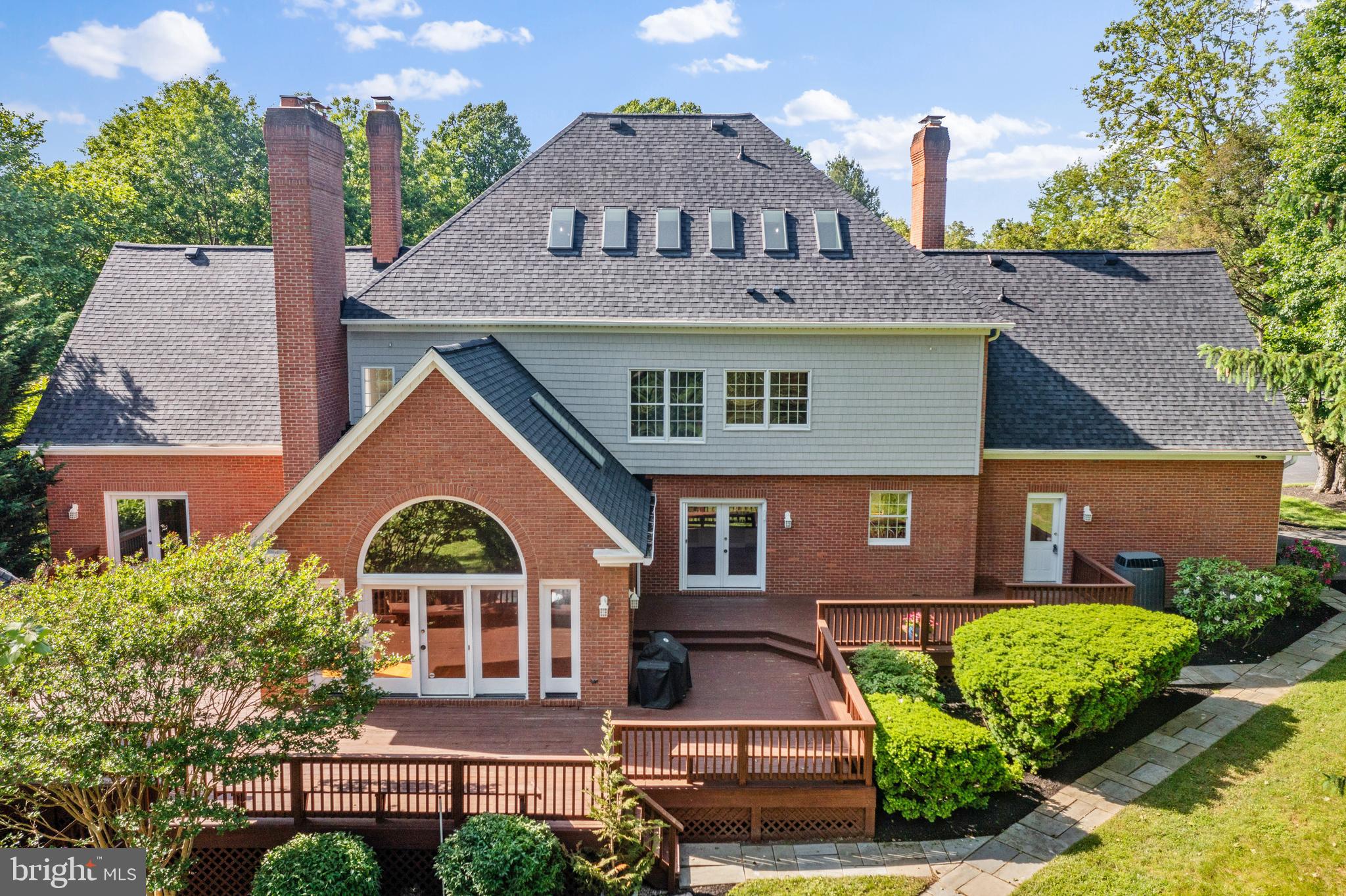 HAWKSFIELD ESTATES - Residential