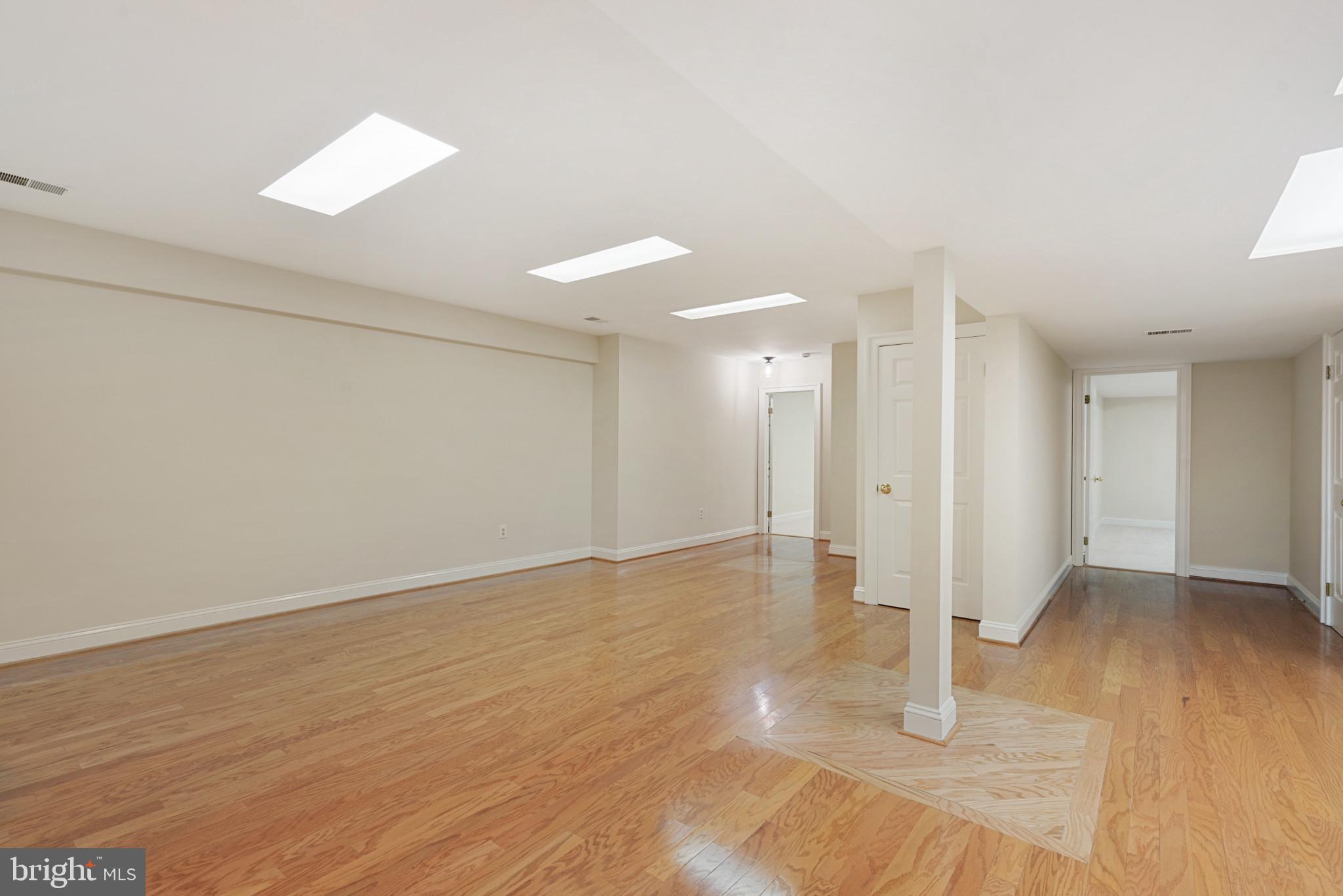 HAWKSFIELD ESTATES - Residential