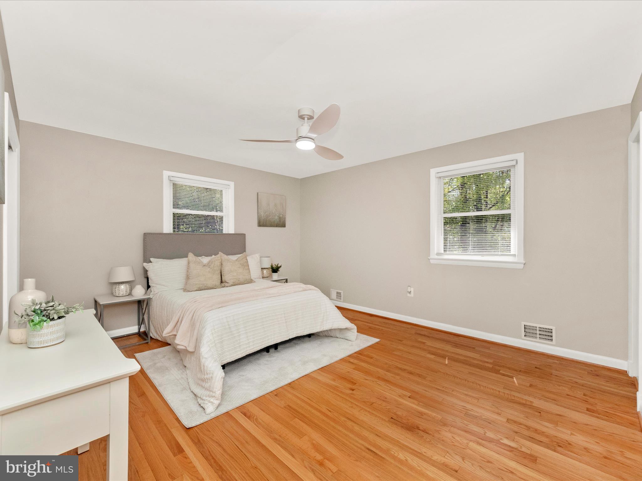 SURRATTS GARDENS - Residential