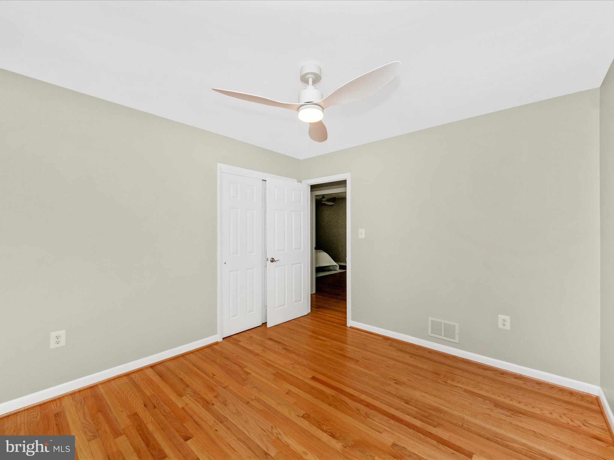 SURRATTS GARDENS - Residential