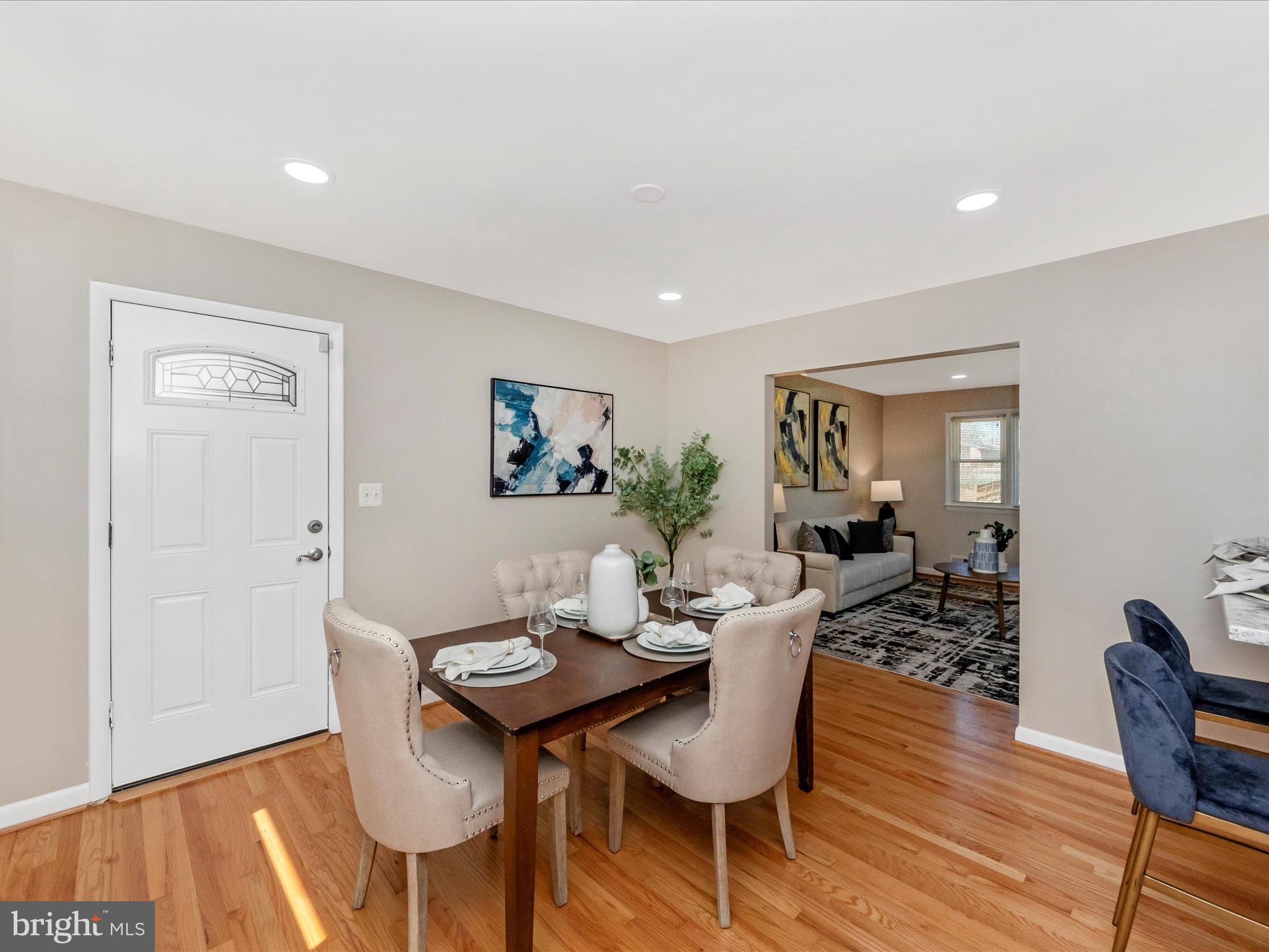 SURRATTS GARDENS - Residential