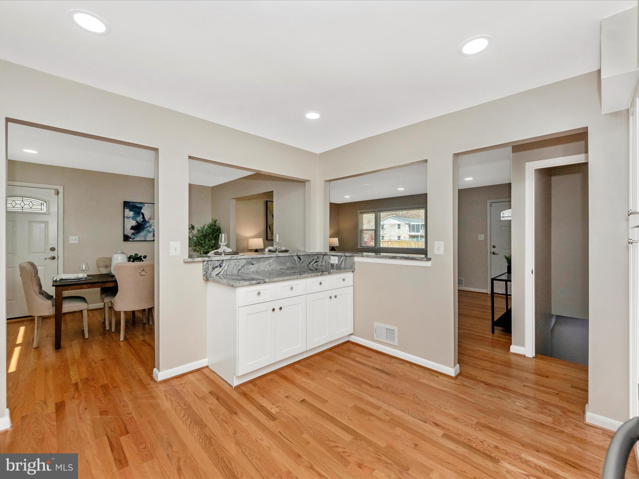 SURRATTS GARDENS - Residential