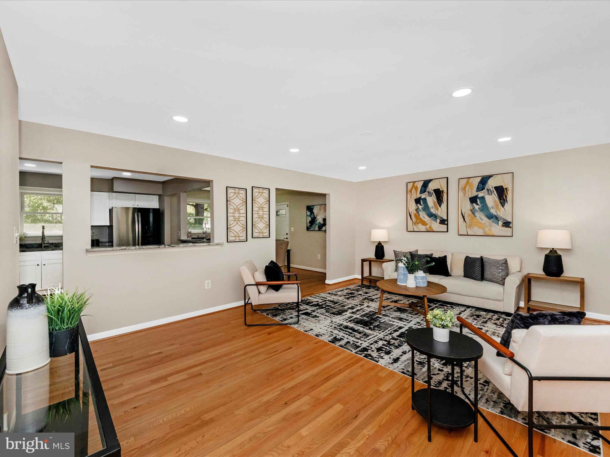 SURRATTS GARDENS - Residential