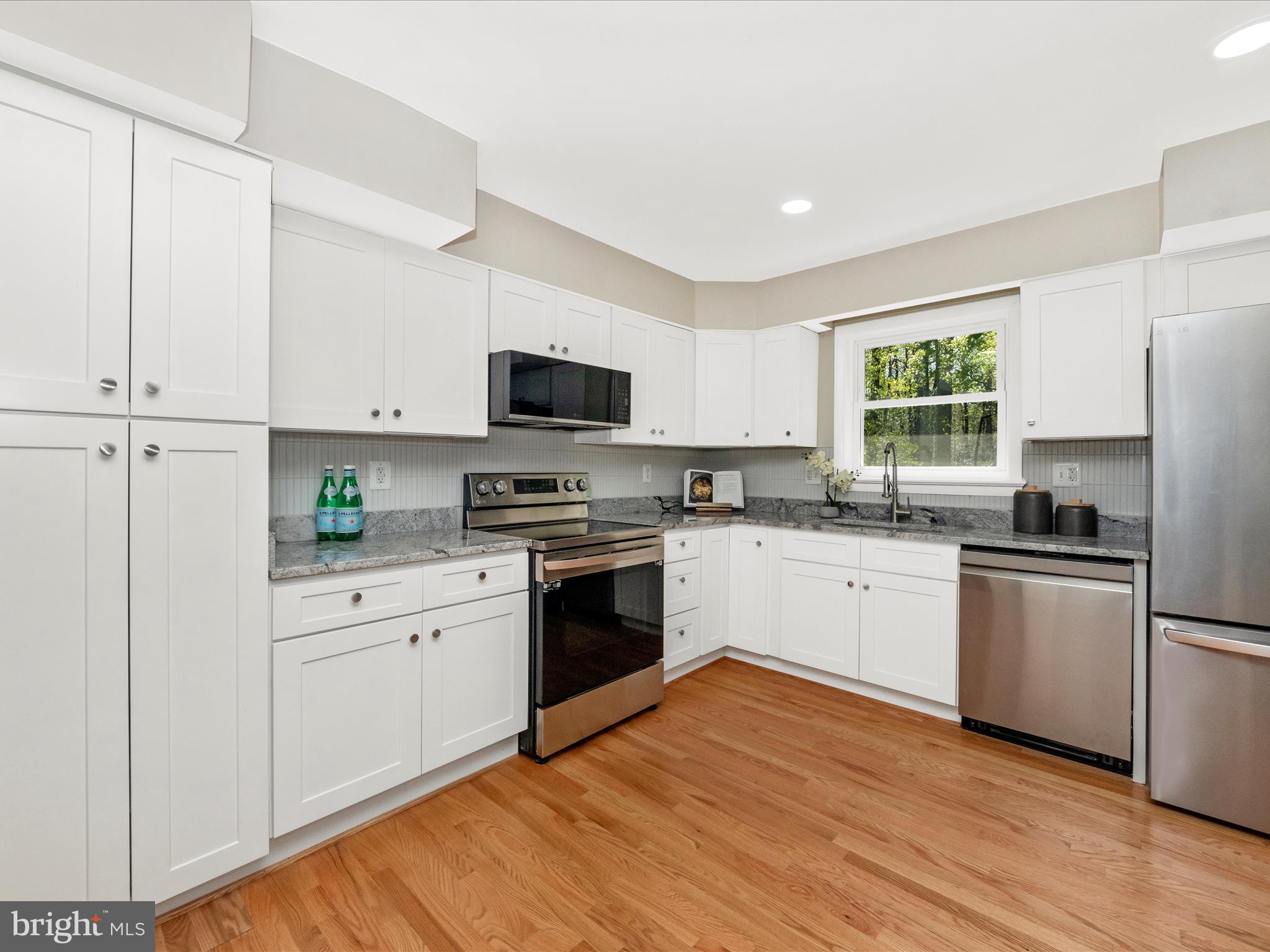 SURRATTS GARDENS - Residential