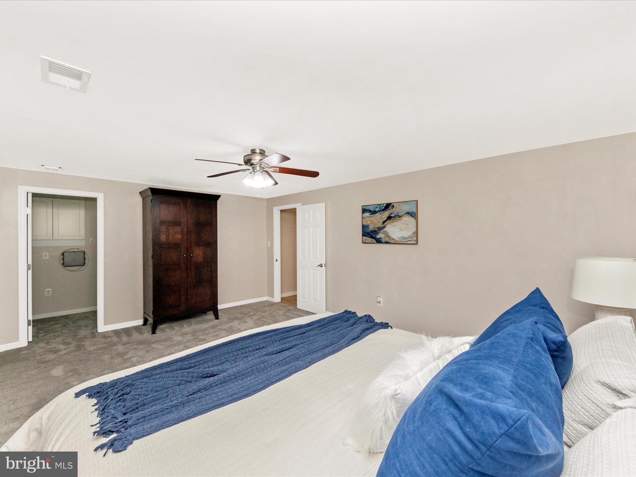 SURRATTS GARDENS - Residential